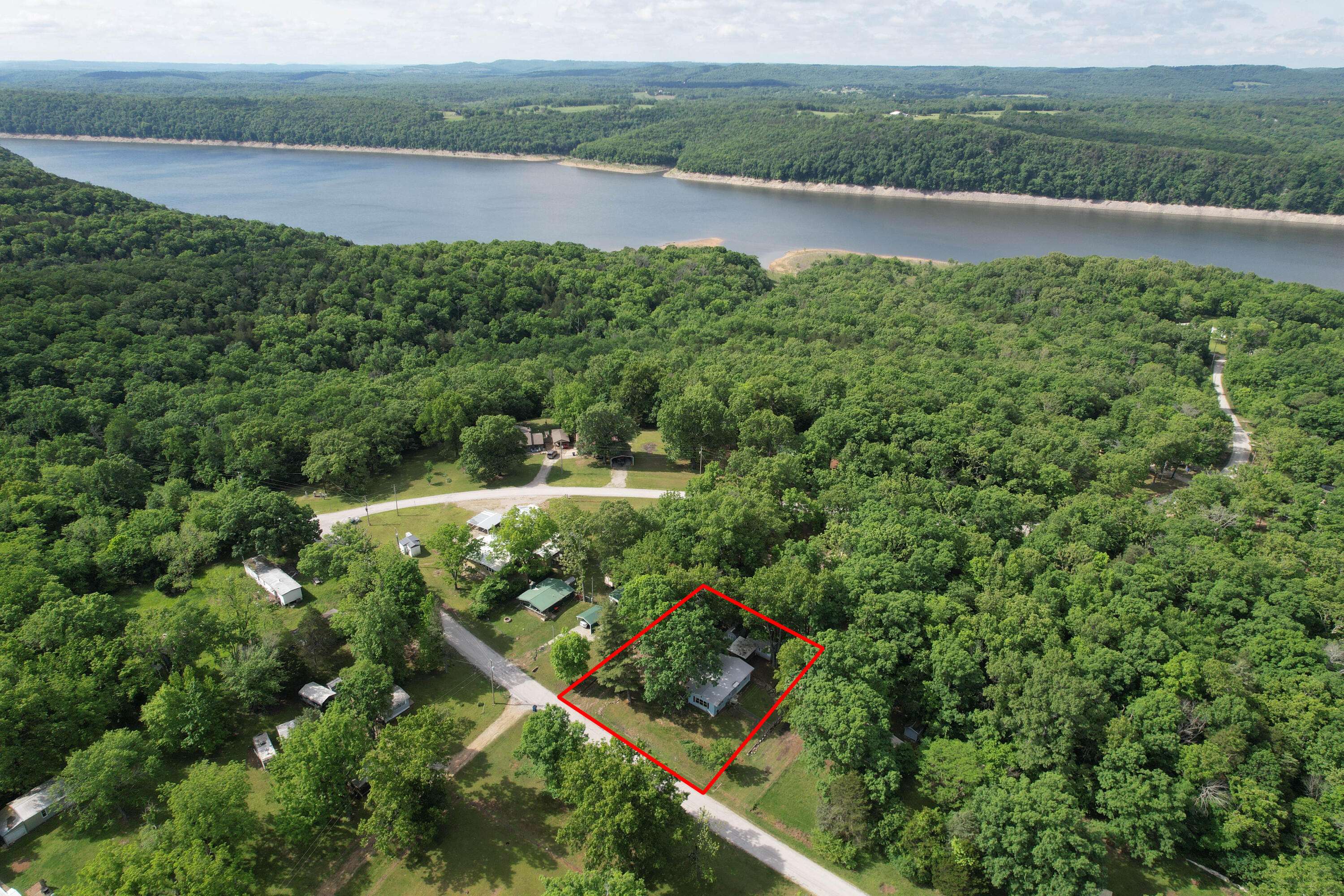 179 Dallas RD, Cedarcreek, MO 65627