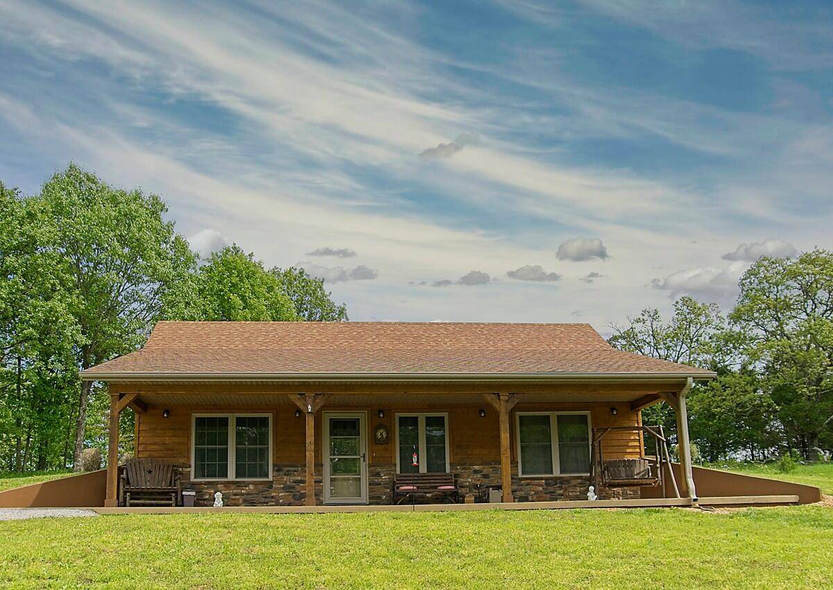 14266 Able RD, Houston, MO 65483