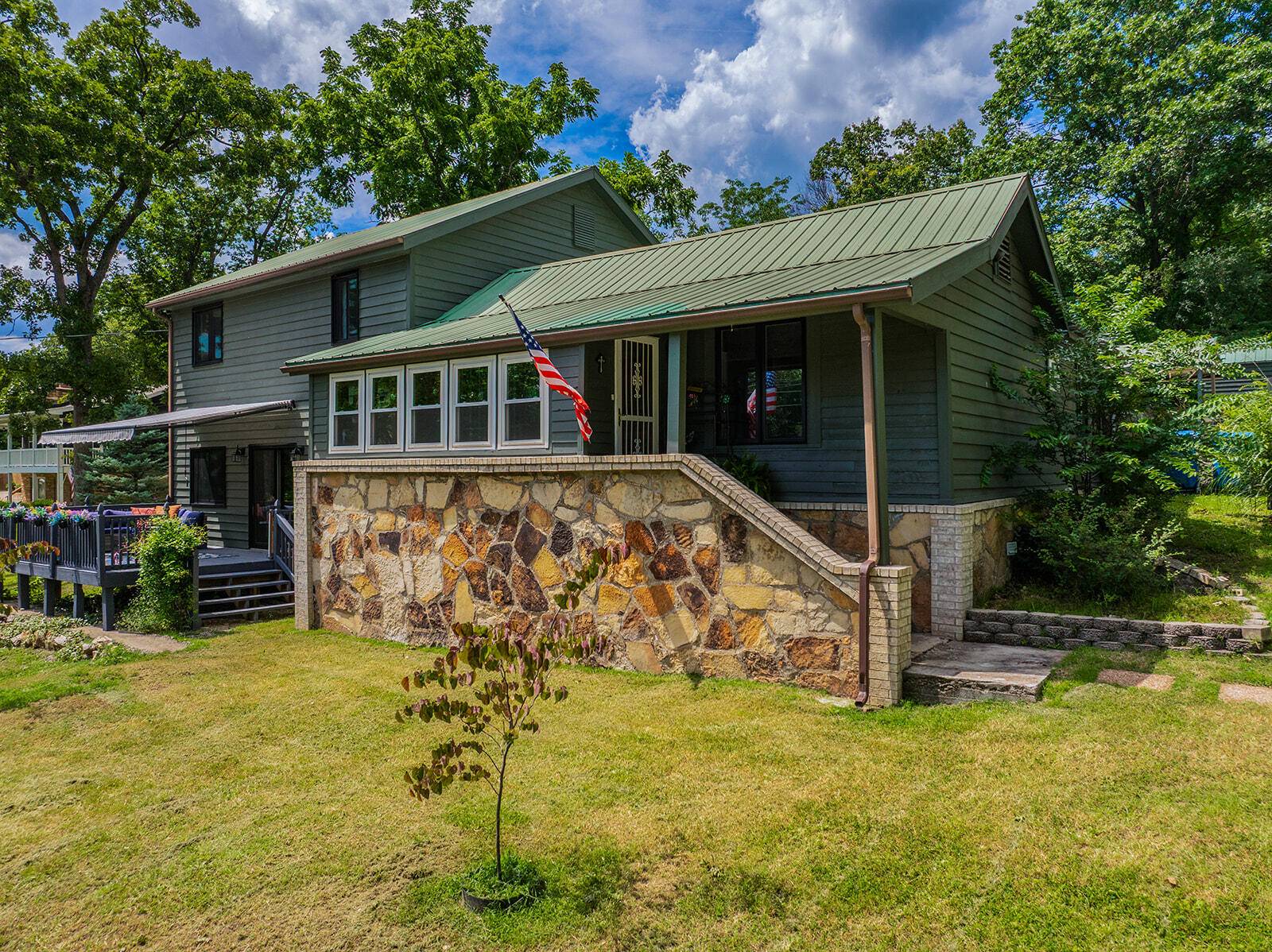 540 Dale AVE, Hollister, MO 65672