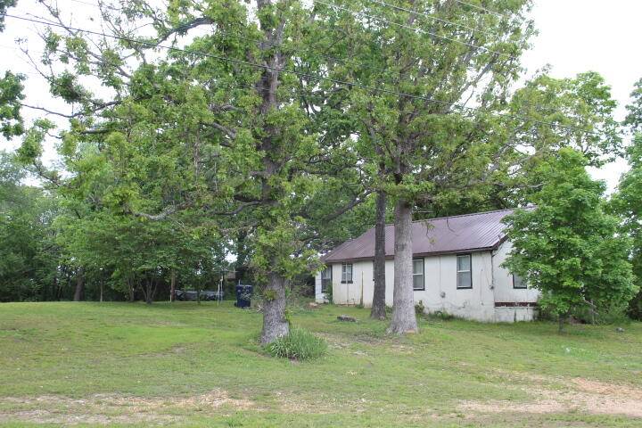 1647 County Road 806, Gainesville, MO 65655