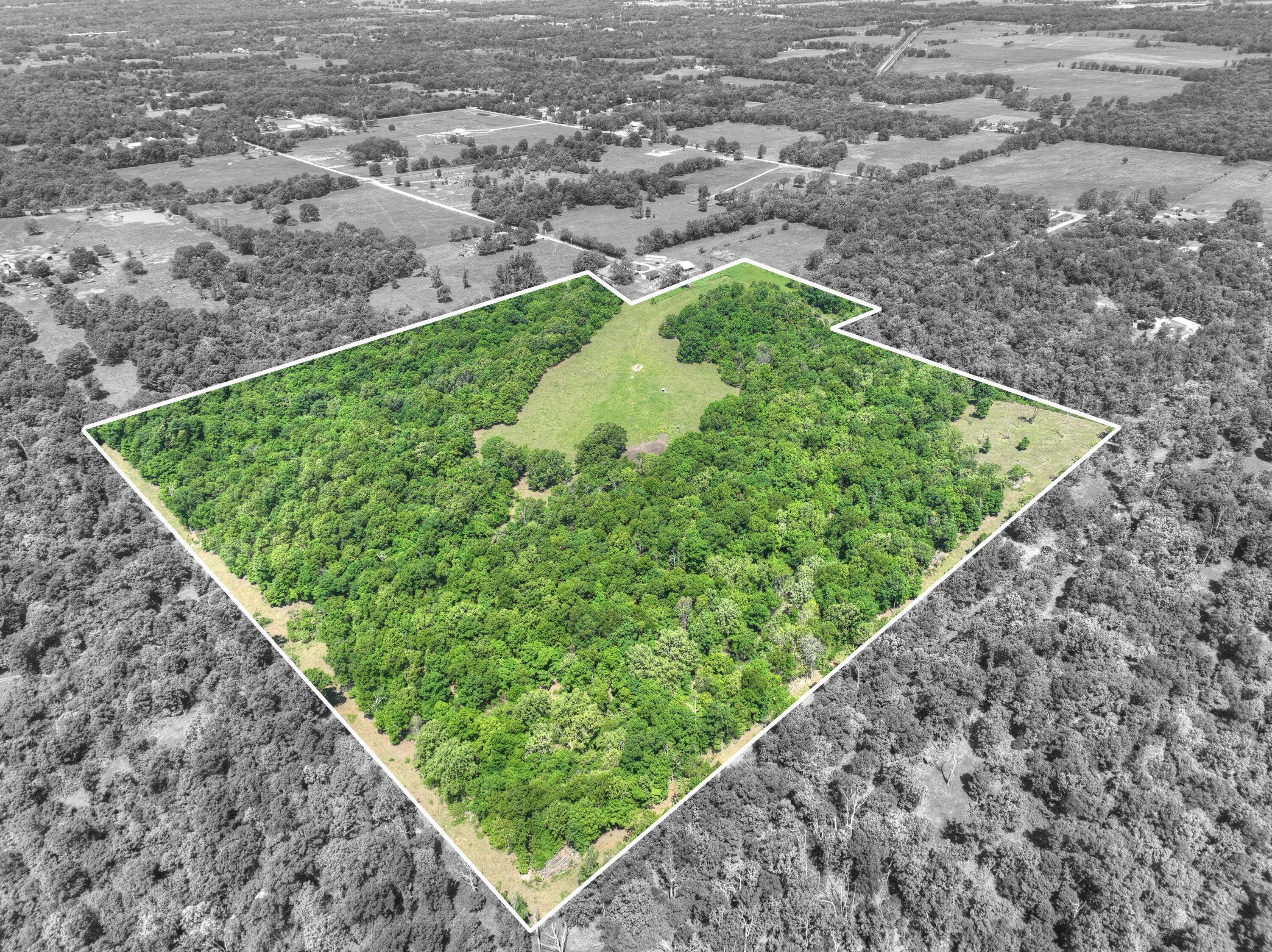 000 Sarratt RD, Goodman, MO 64843