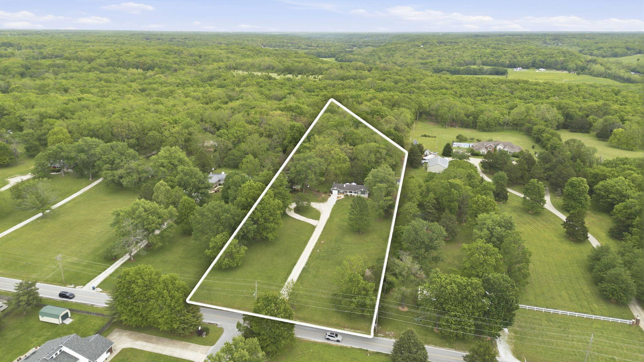 1400 S Farm Road 205, Springfield, MO 65809