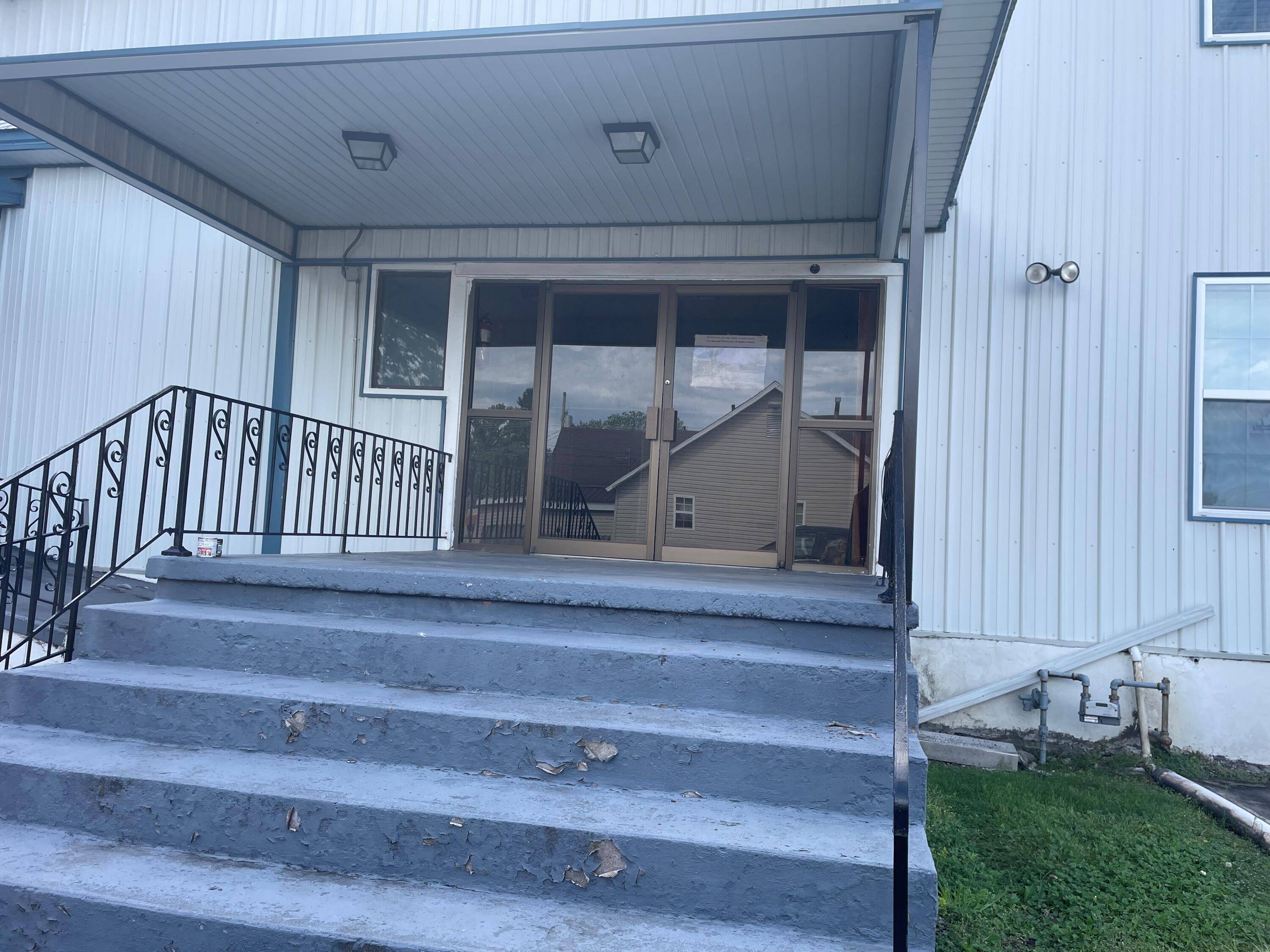 307 E Main ST, Neosho, MO 64850