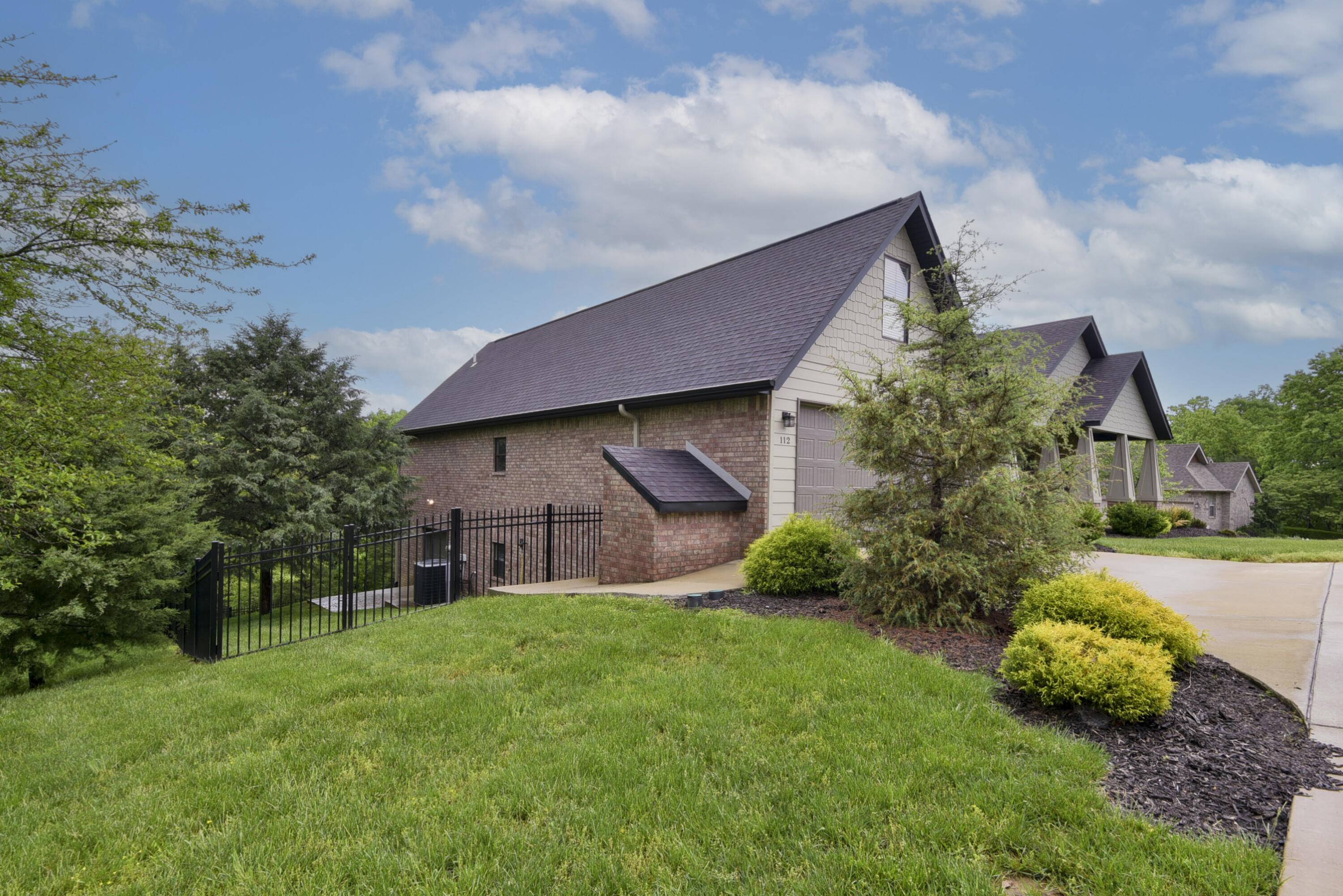 112 Cedar Bluff, Saddlebrooke, MO 65630