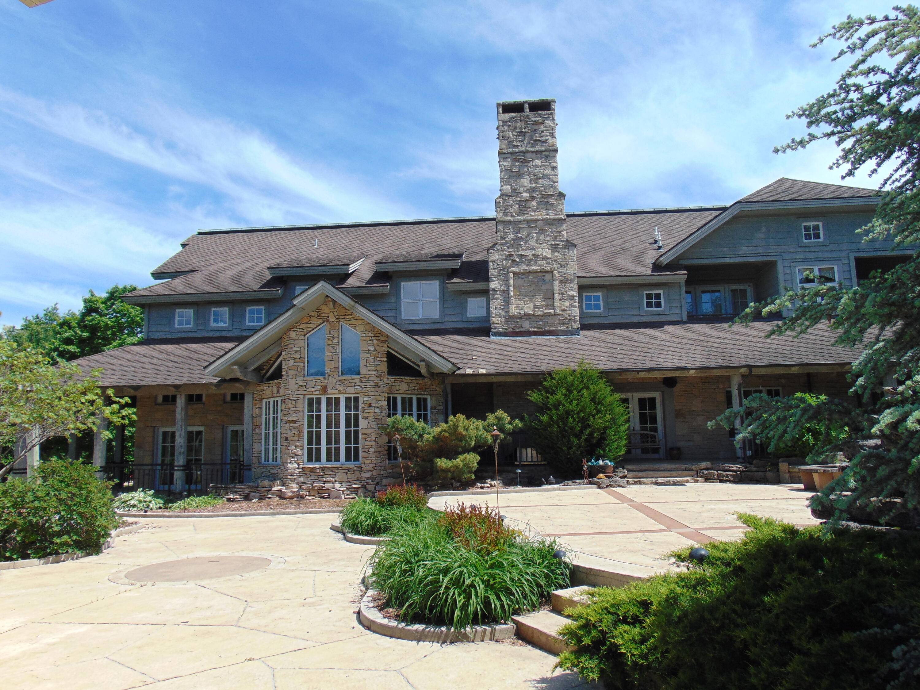 15223 State Highway 37, Cassville, MO 65625