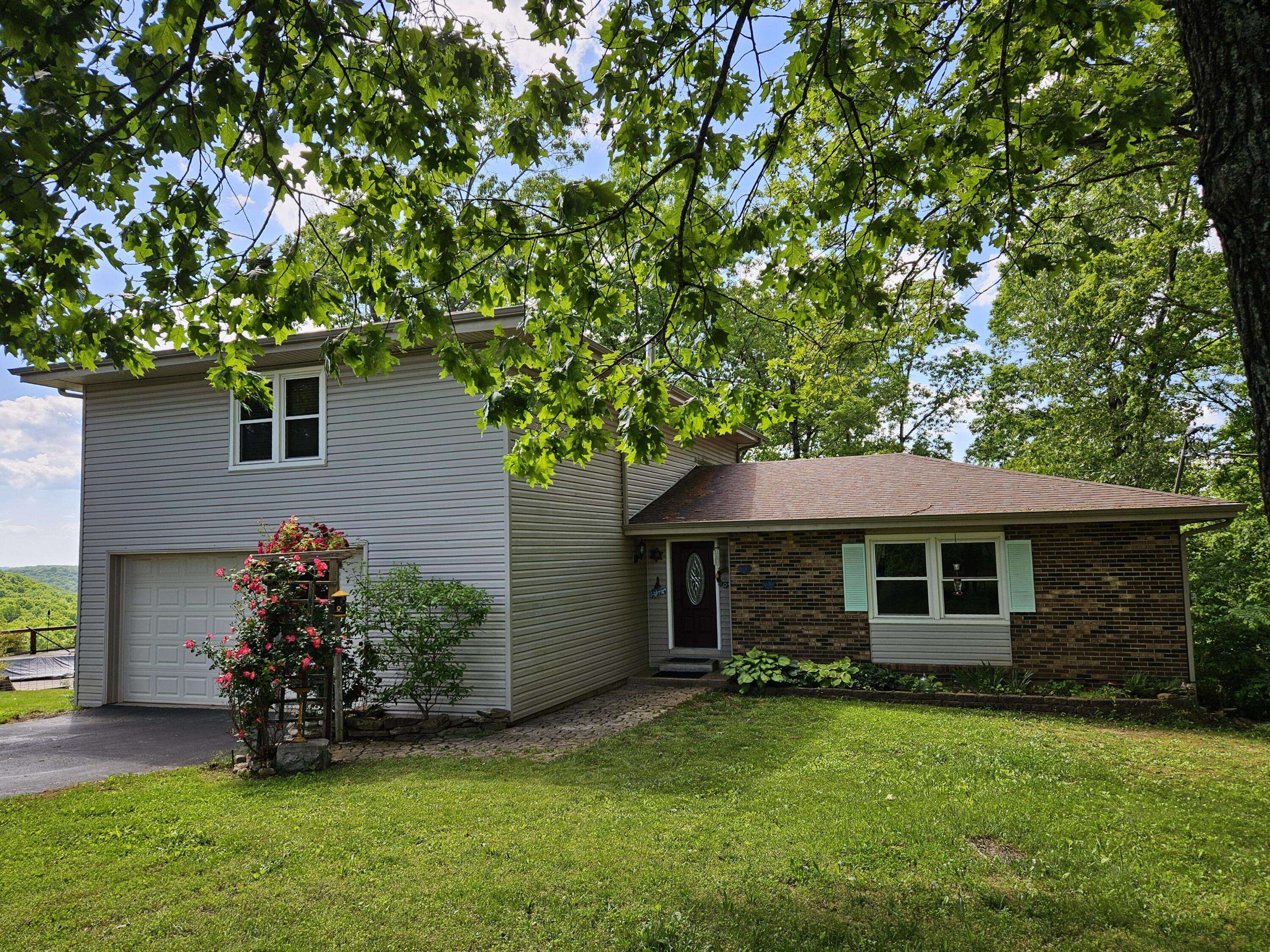 2489 Logan Ridge RD, Ozark, MO 65721