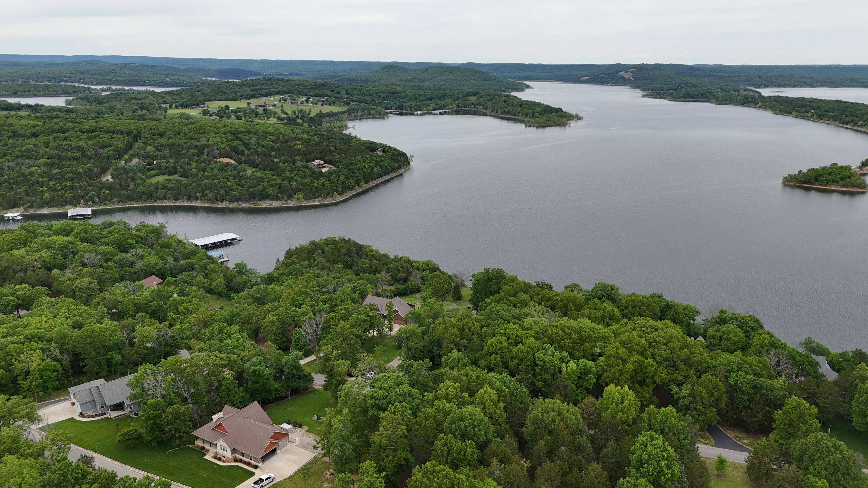 000 Eagles Point LN, Shell Knob, MO 65747