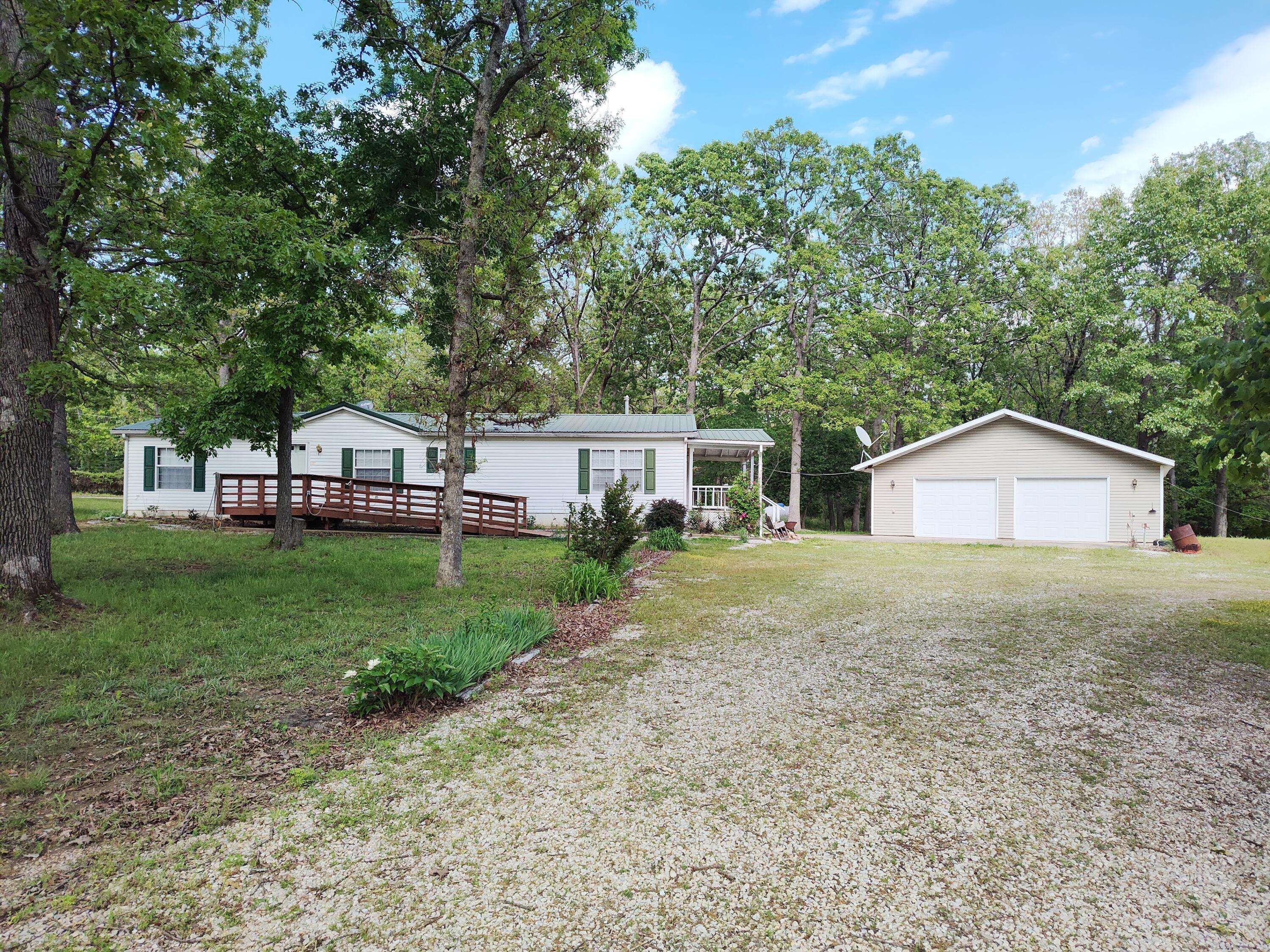 27949 County Road 275, Pittsburg, MO 65724