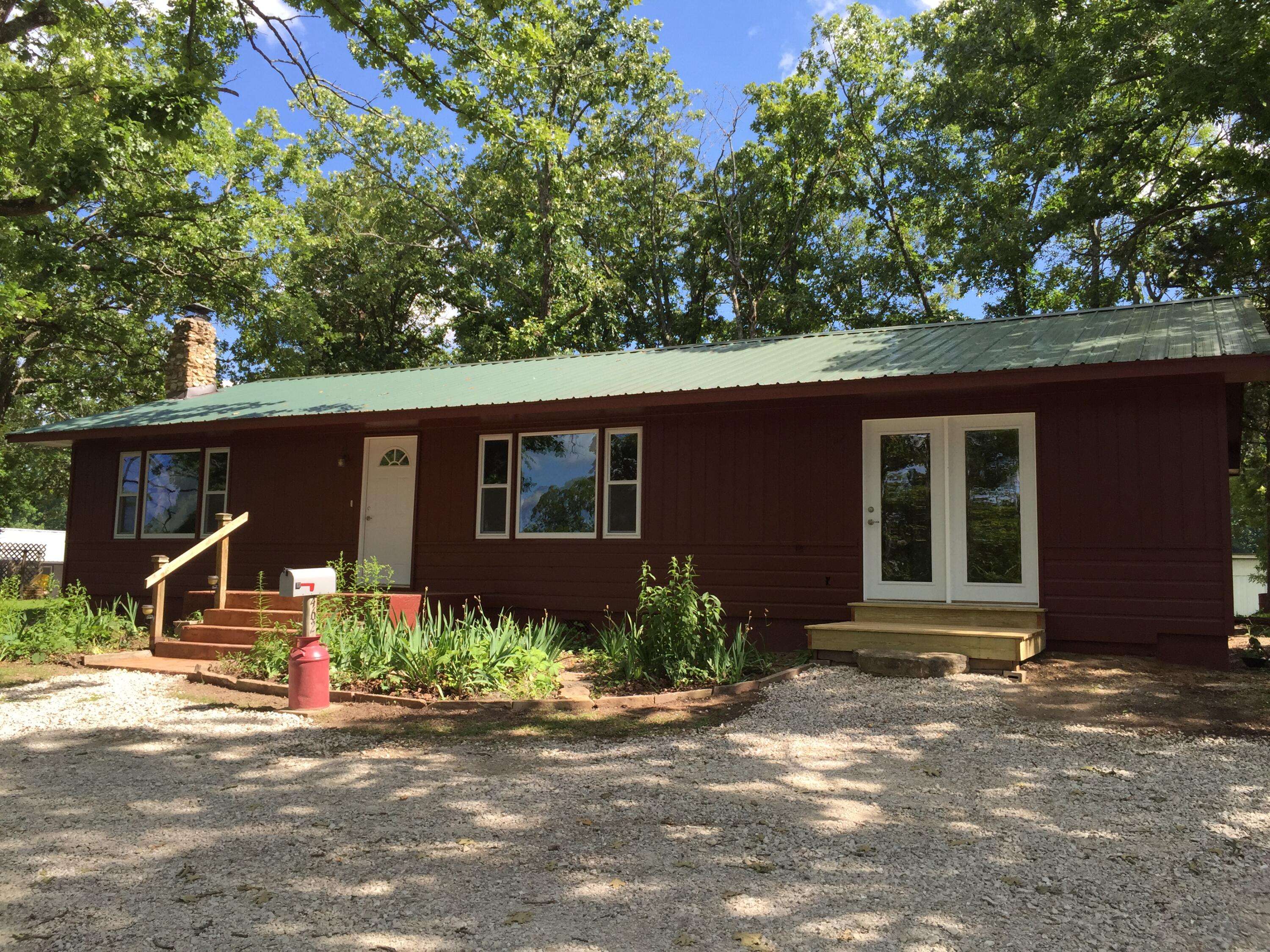462 Campbell Point RD, Shell Knob, MO 65747