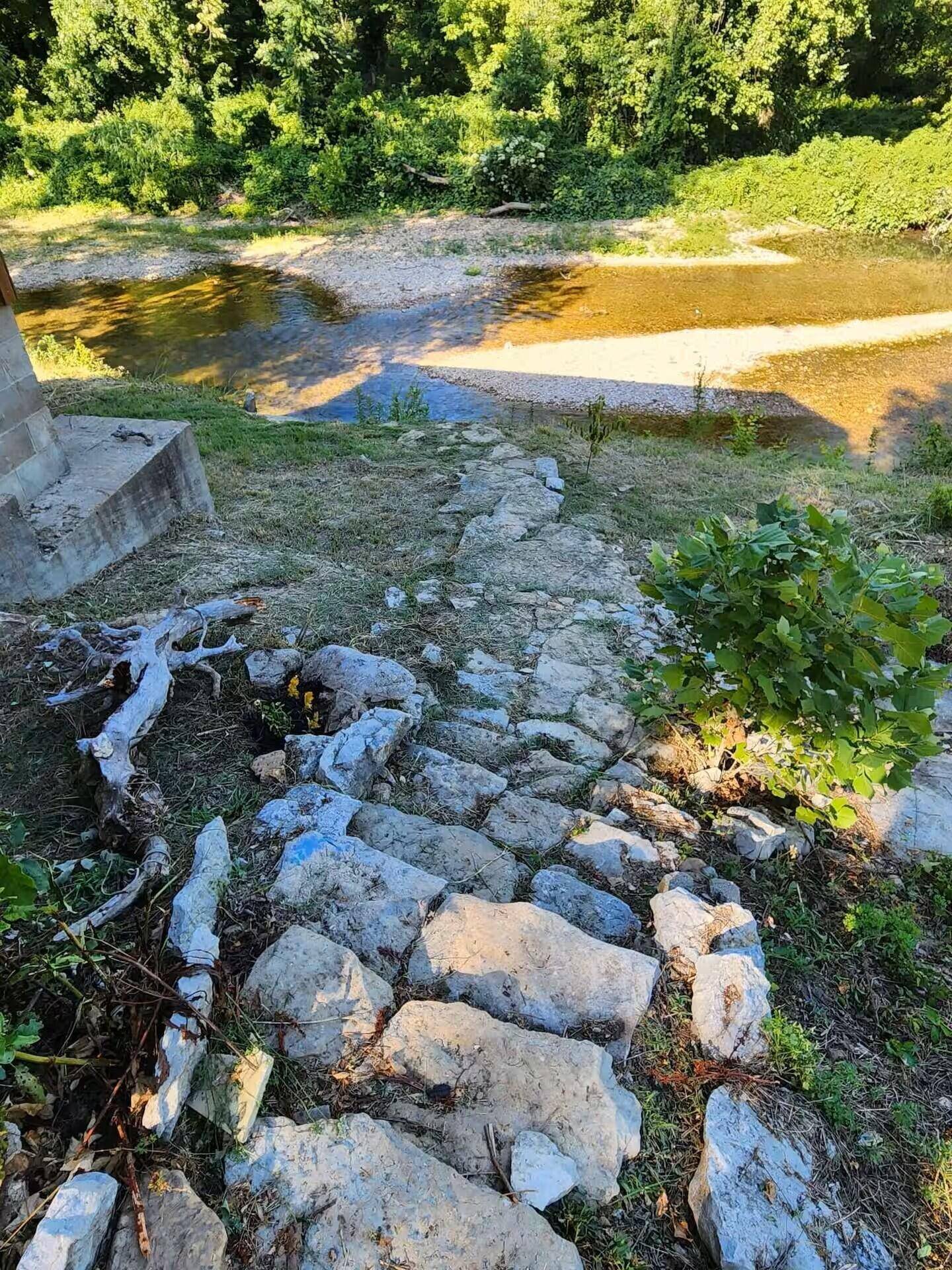 214 S Cliffside DR, Noel, MO 64854