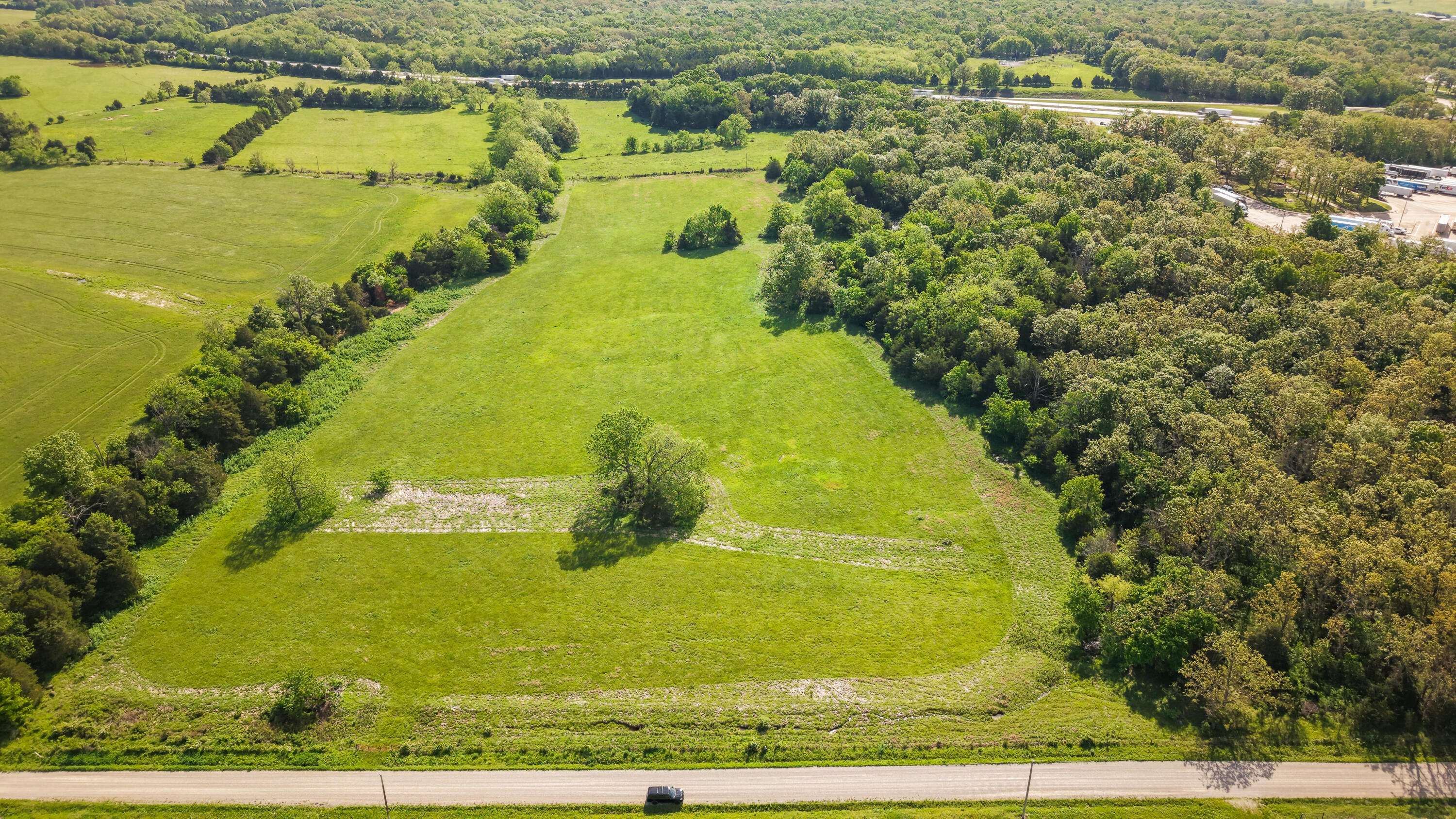 000 Country Trails RD, Conway, MO 65632