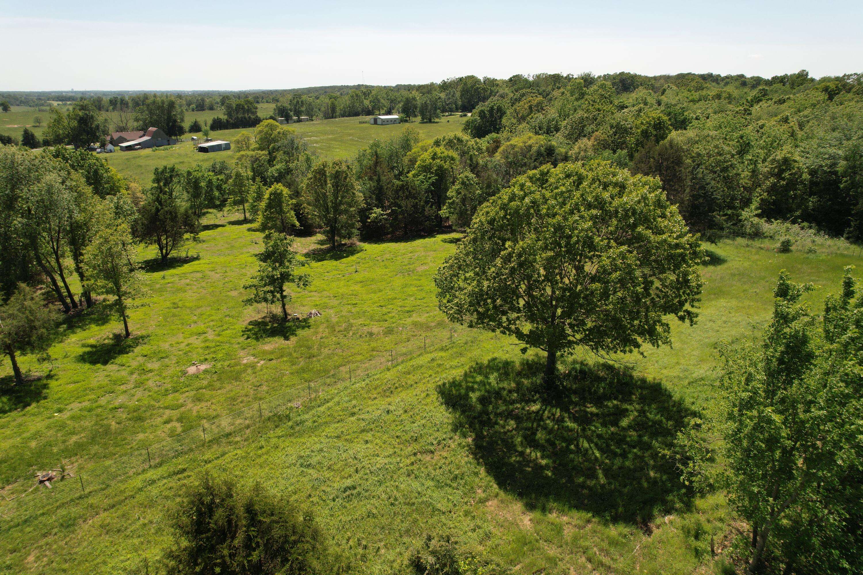 5341 Farm Road 1100, Monett, MO 65708