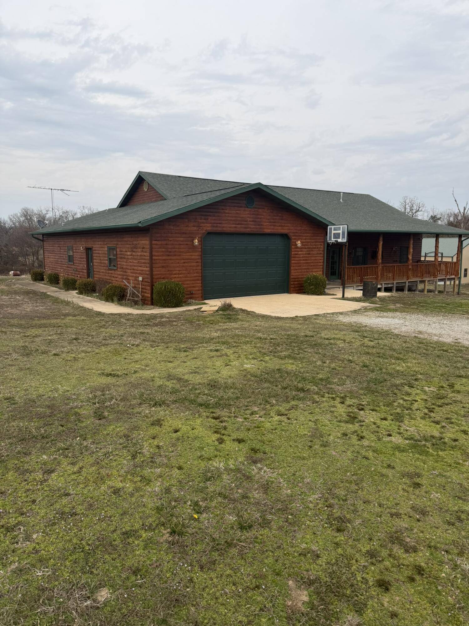 7348 State Hwy H, Dora, MO 65637