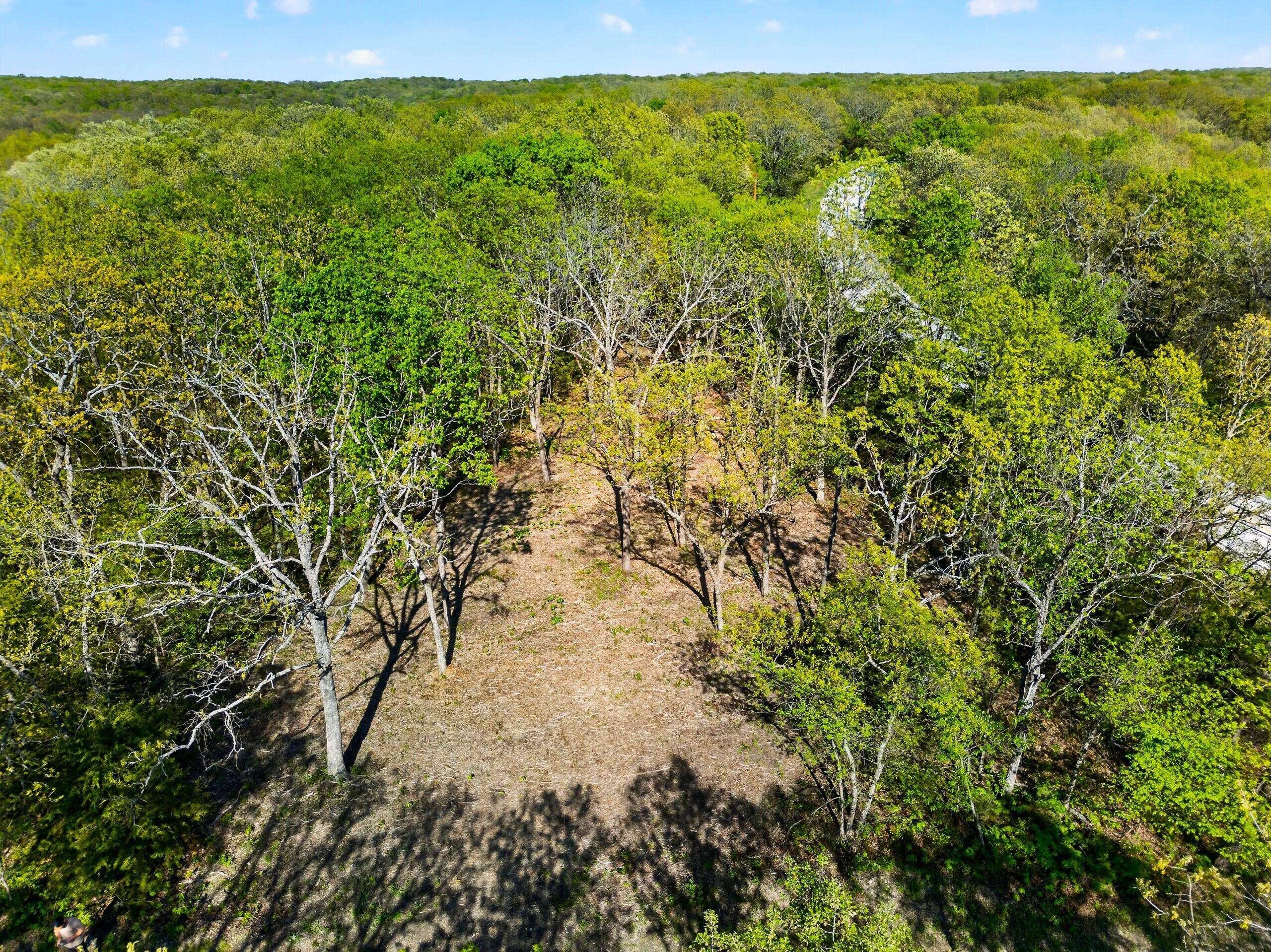005 Mm Highway, Warsaw, MO 65355