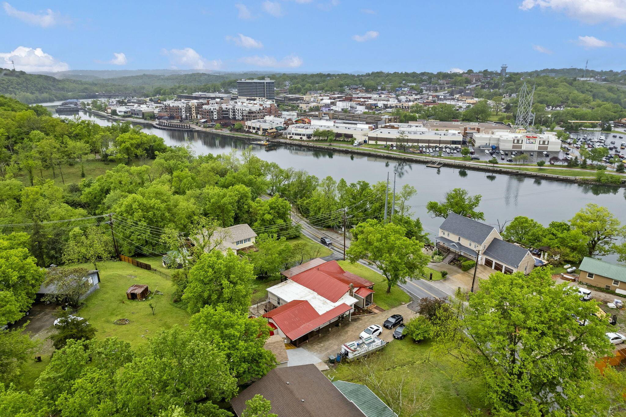 622 Lake Shore DR, Branson, MO 65616