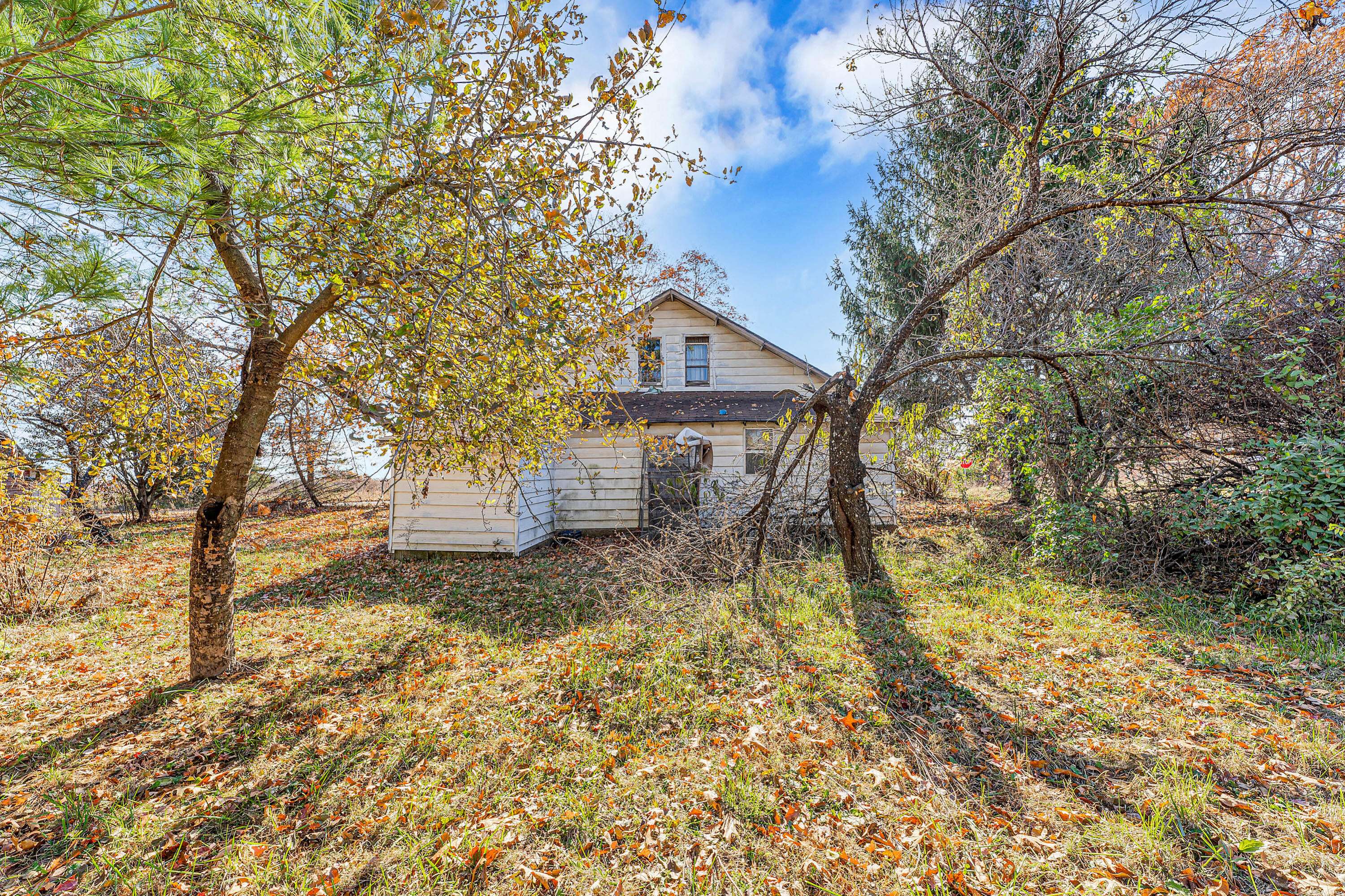 7800 St George RD, Hartville, MO 65667