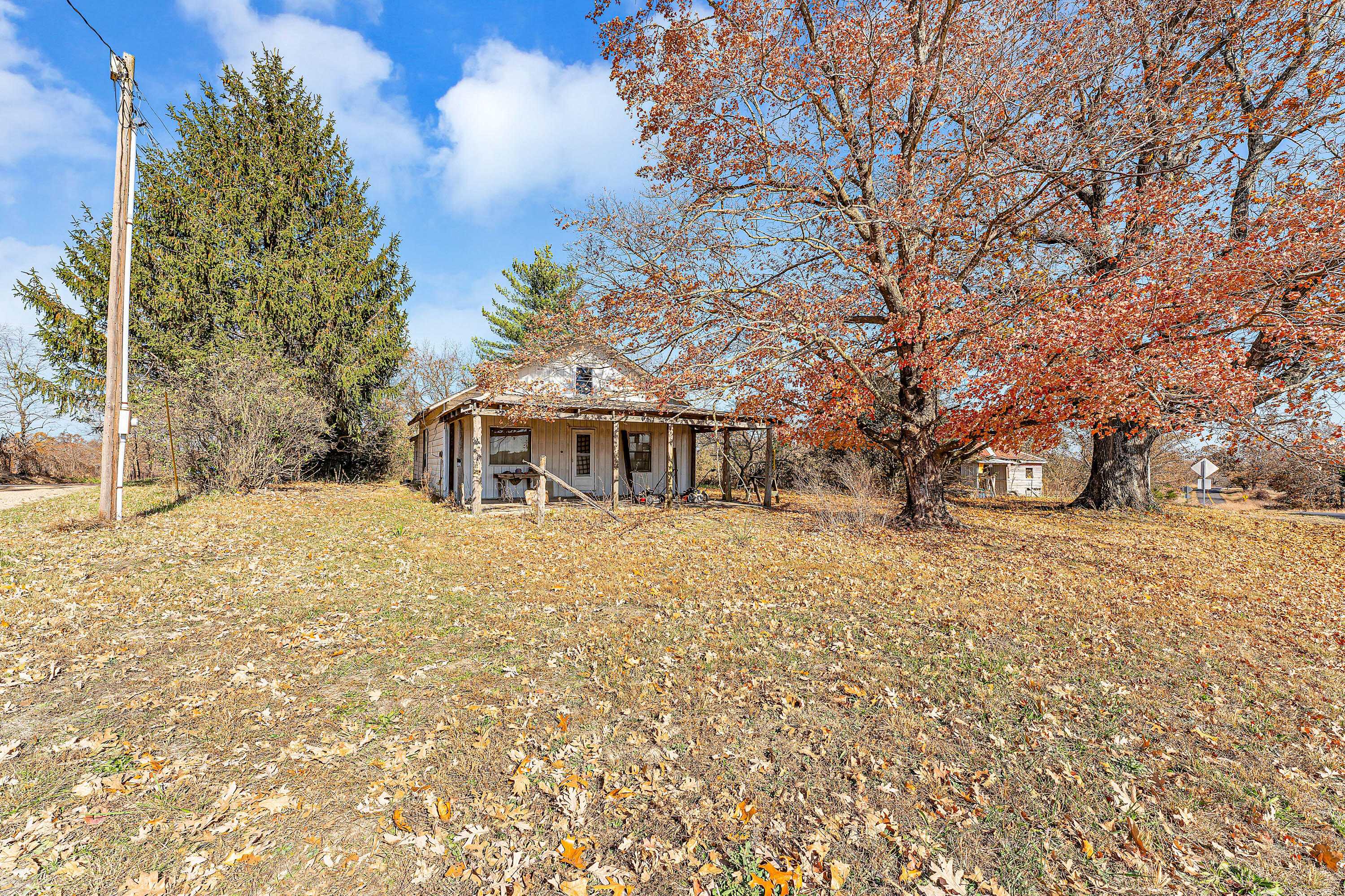 7800 St George RD, Hartville, MO 65667