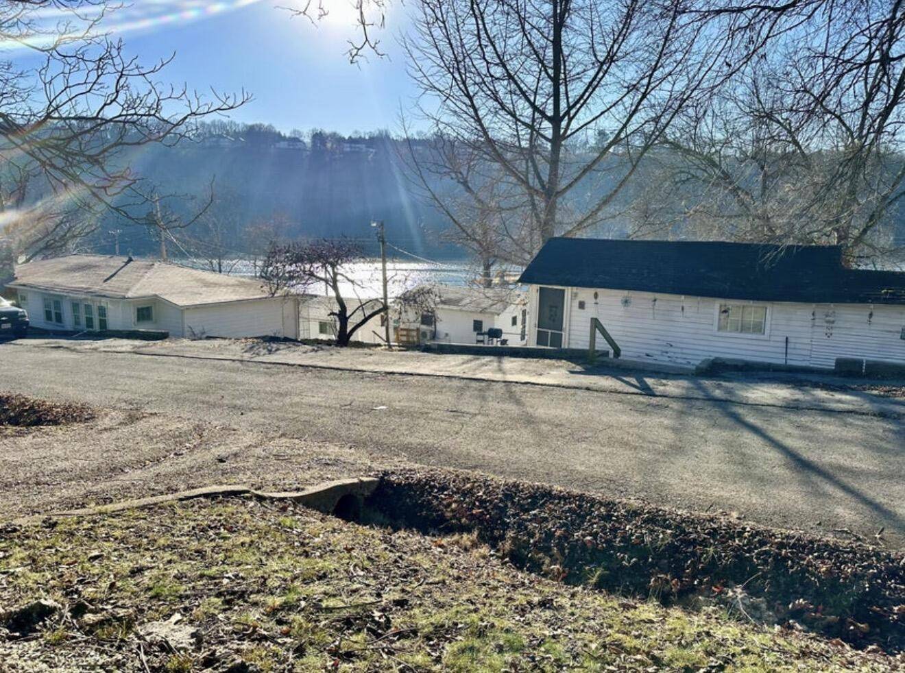 155 Benton AVE, Rockaway Beach, MO 65740