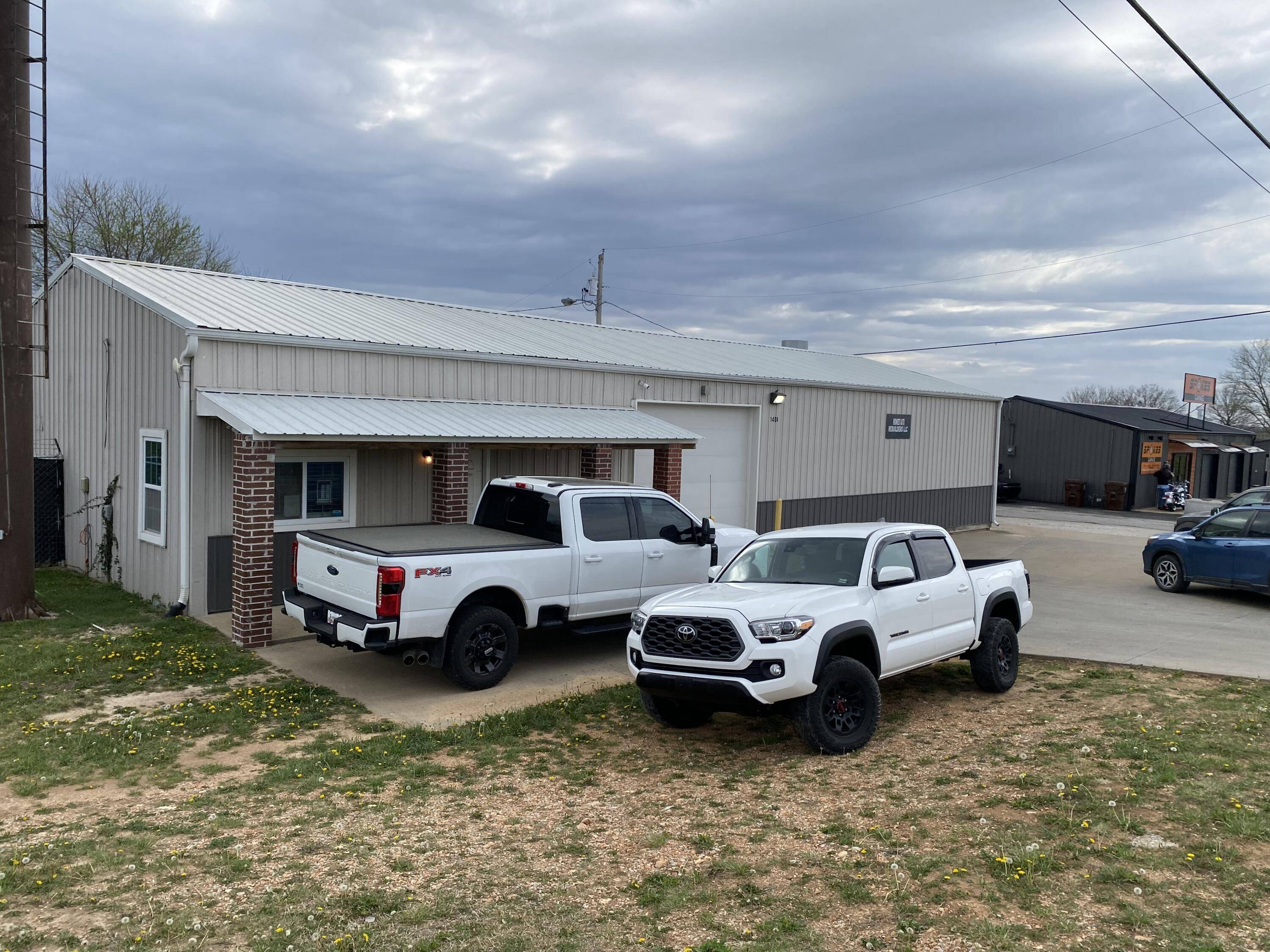 1400 N 18th ST, Ozark, MO 65721