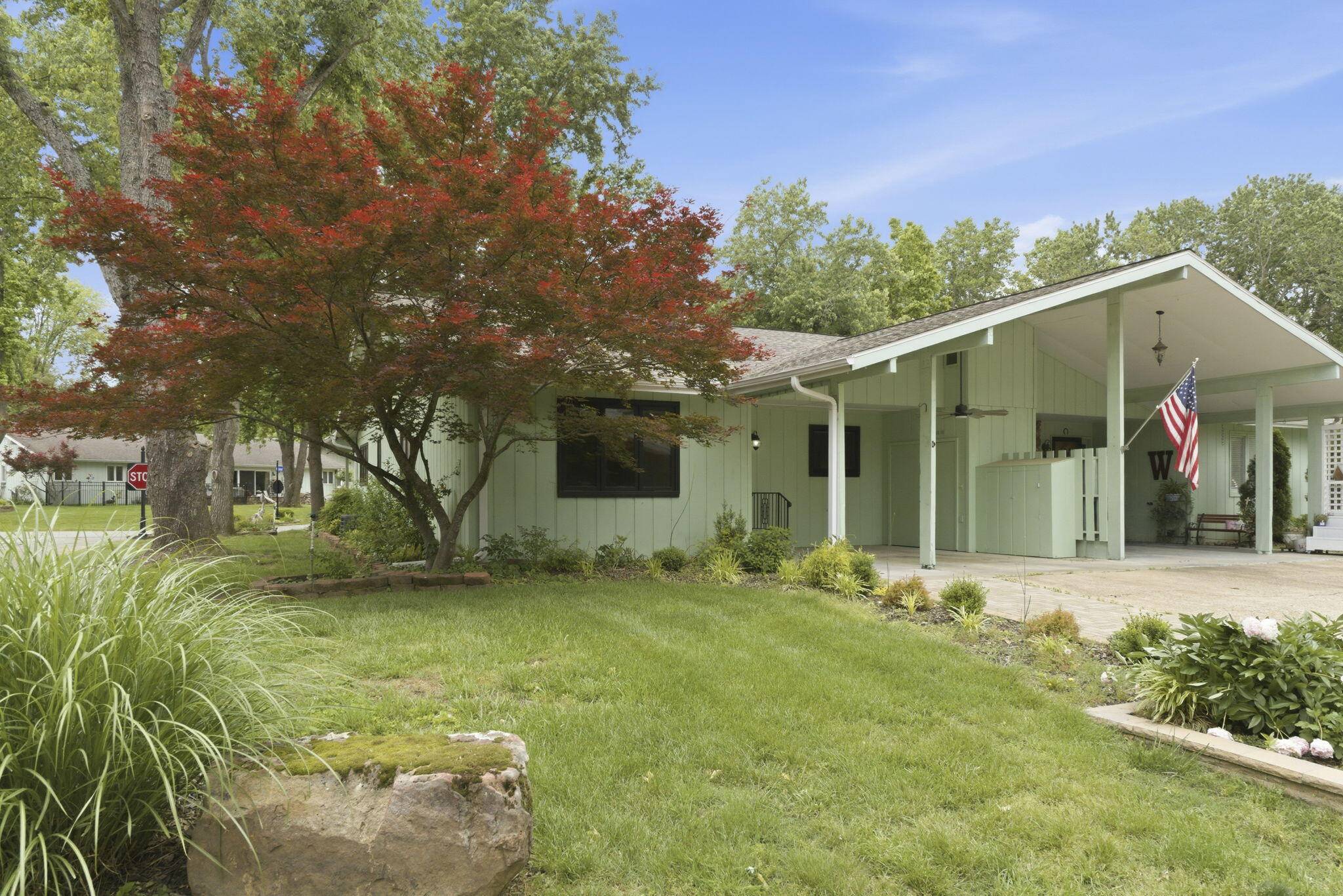 22 Willow CT, Branson, MO 65616