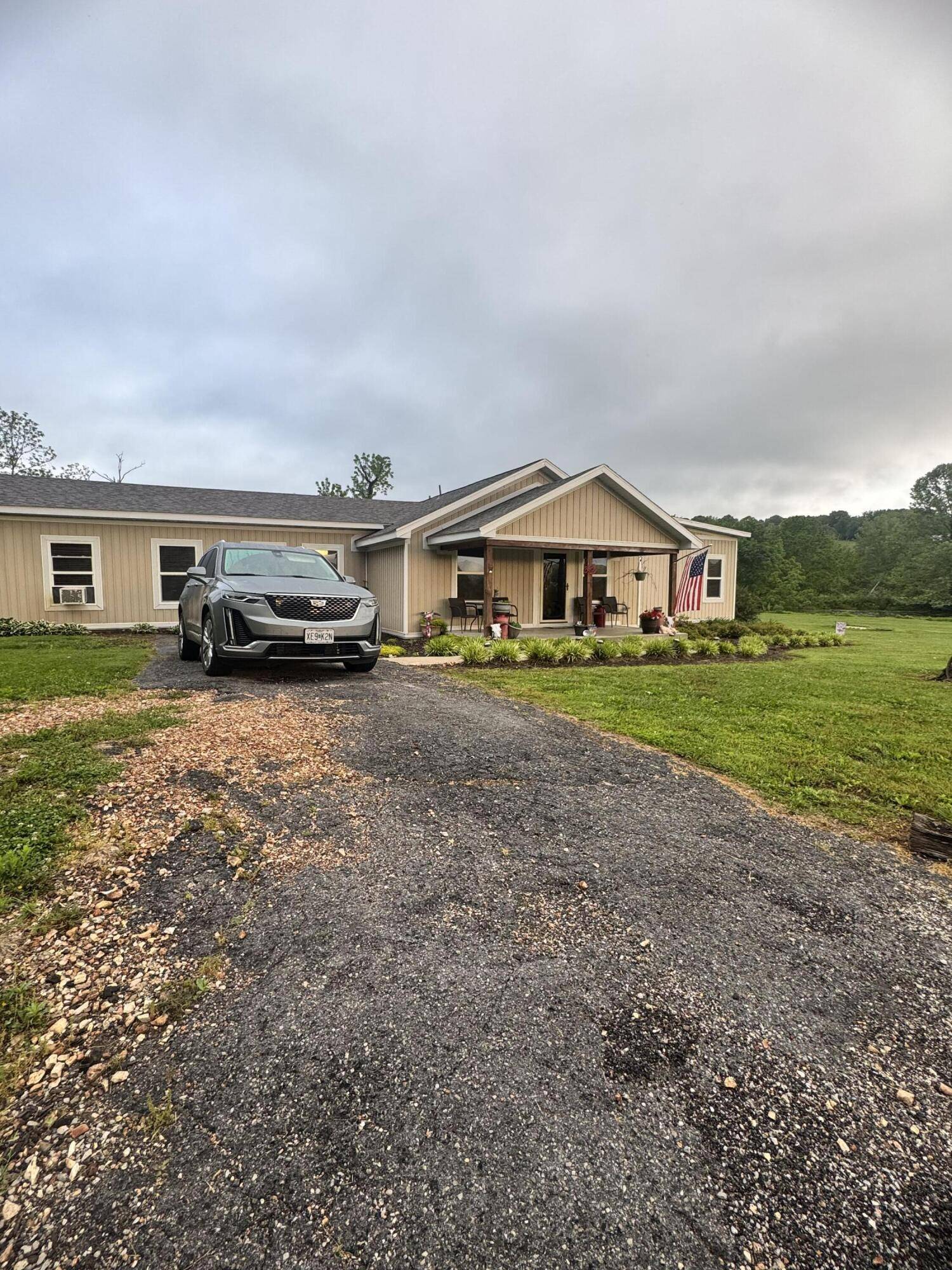 9137 Farm Road 1120, Purdy, MO 65734