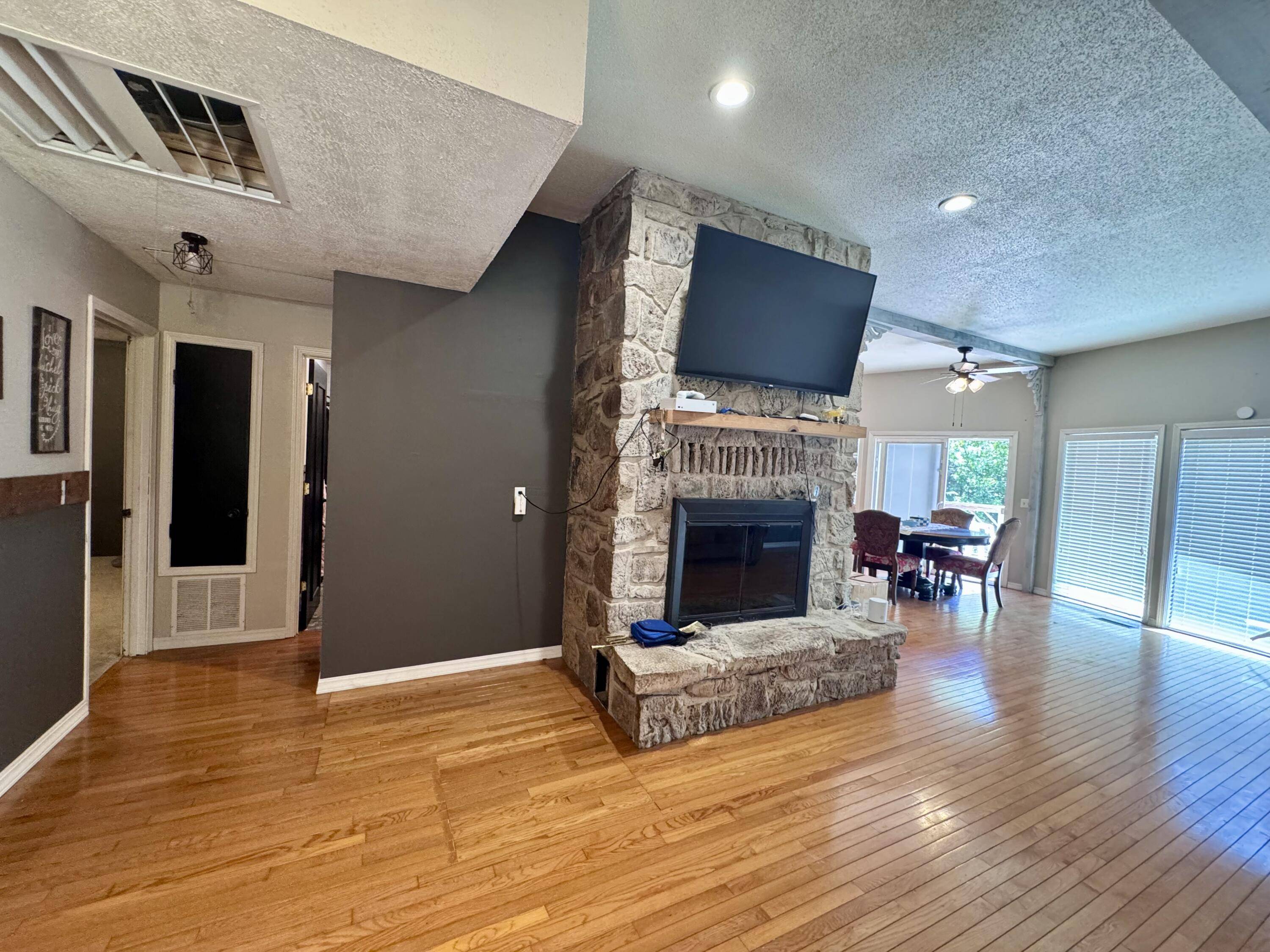 429 Pine Cone LN, Mammoth Spring, AR 72554