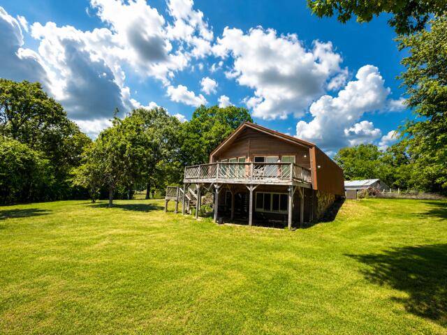 429 Pine Cone LN, Mammoth Spring, AR 72554