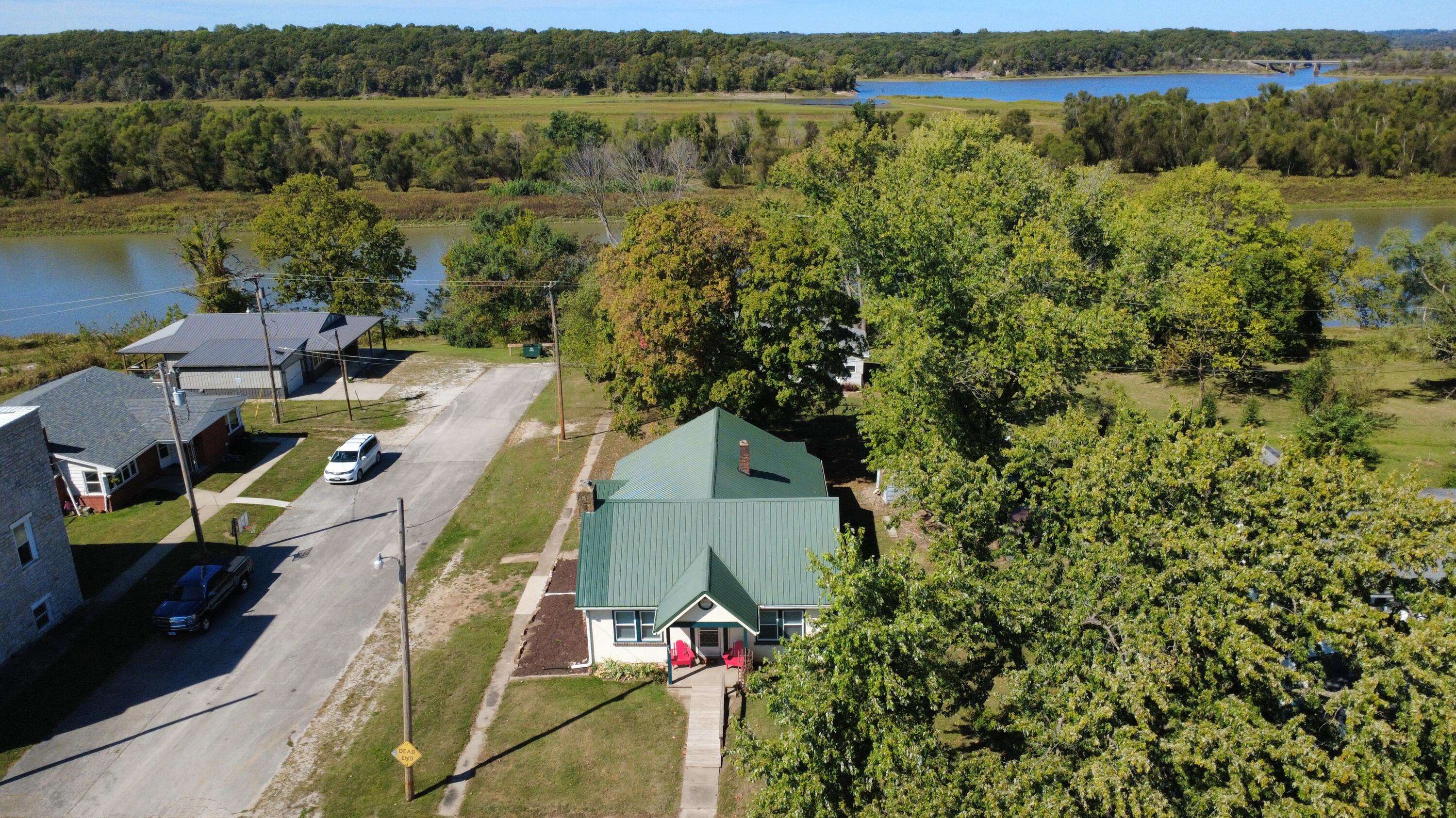 710 Main ST, Osceola, MO 64776