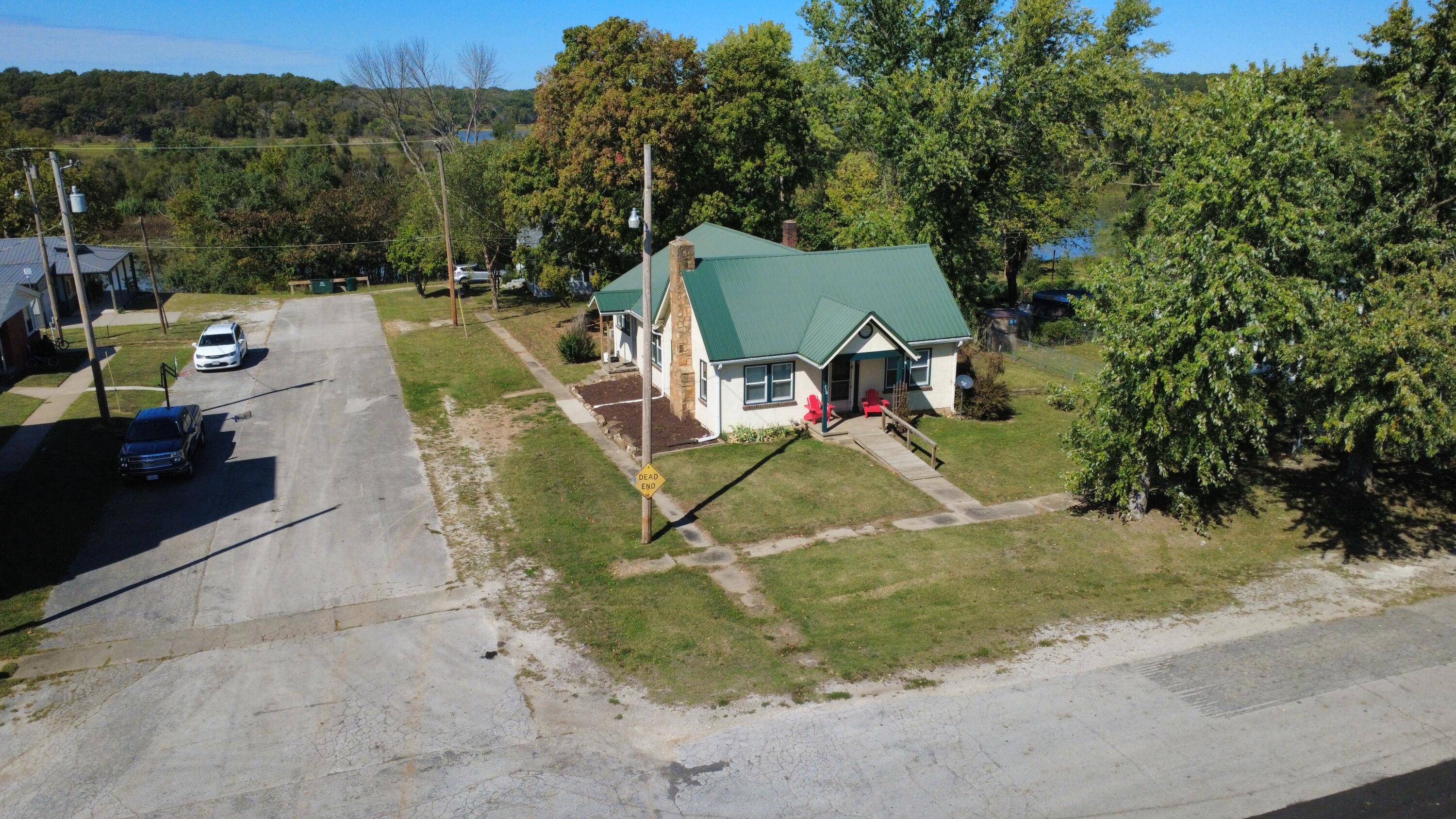 710 Main ST, Osceola, MO 64776