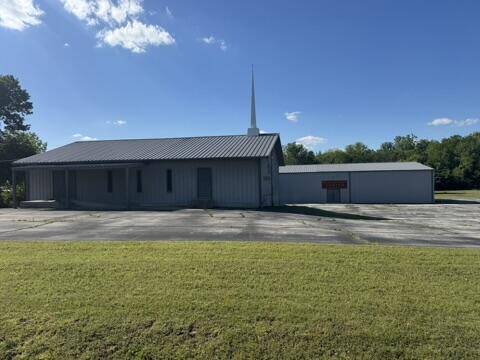 18715 Hyacinth RD, Carthage, MO 64836