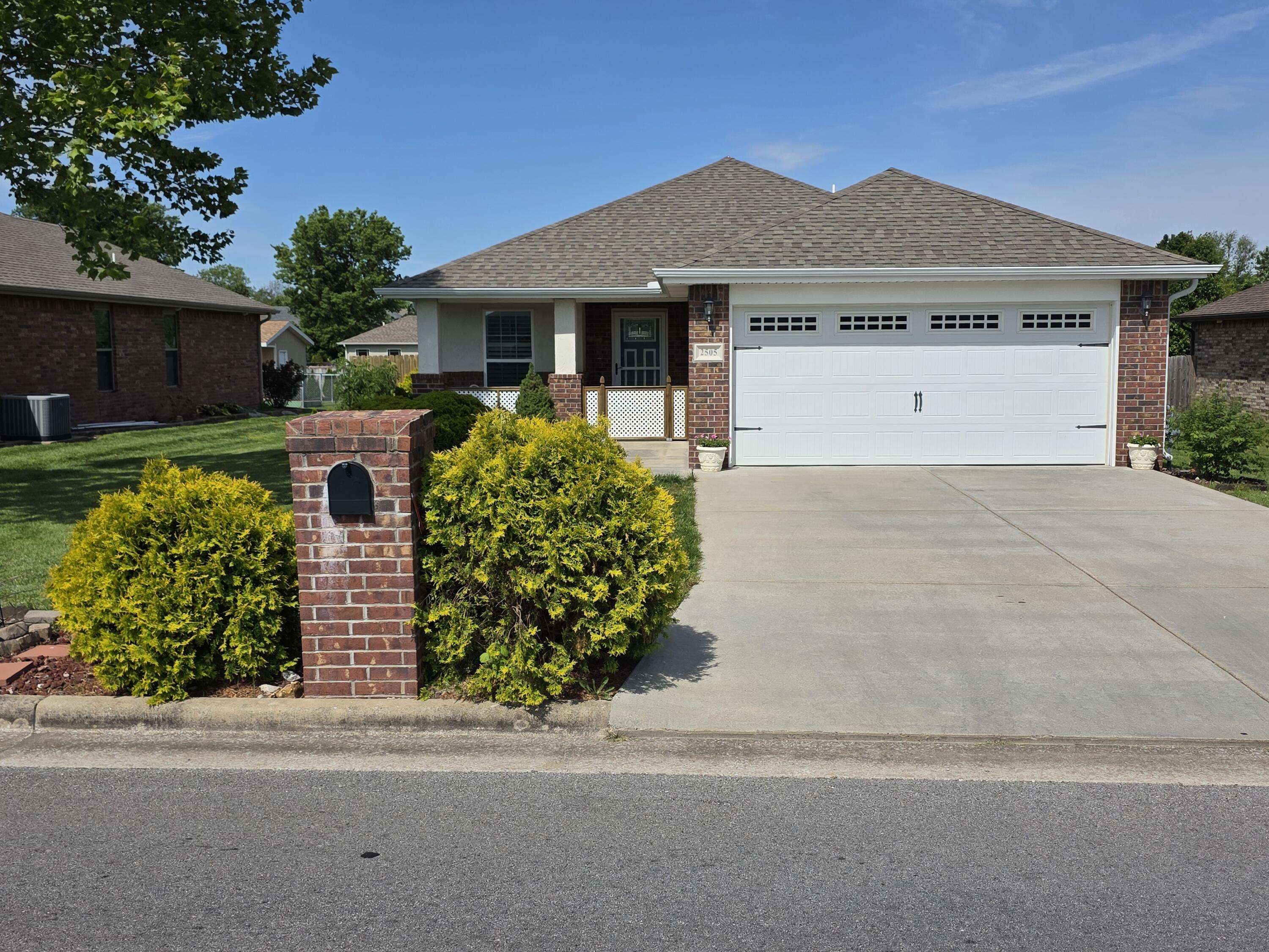 2505 S River ST, Carthage, MO 64836