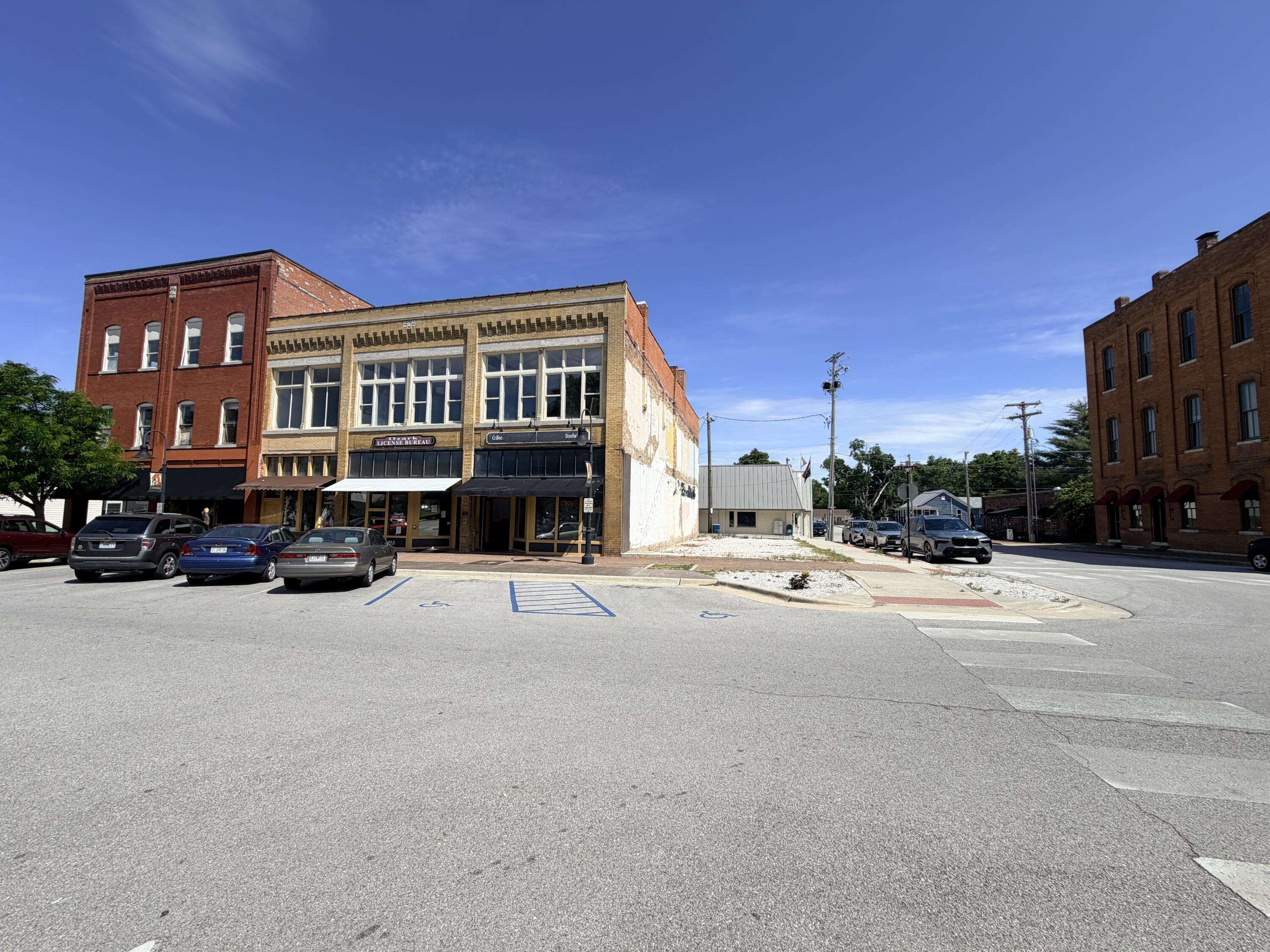 101 W Church ST, Ozark, MO 65721