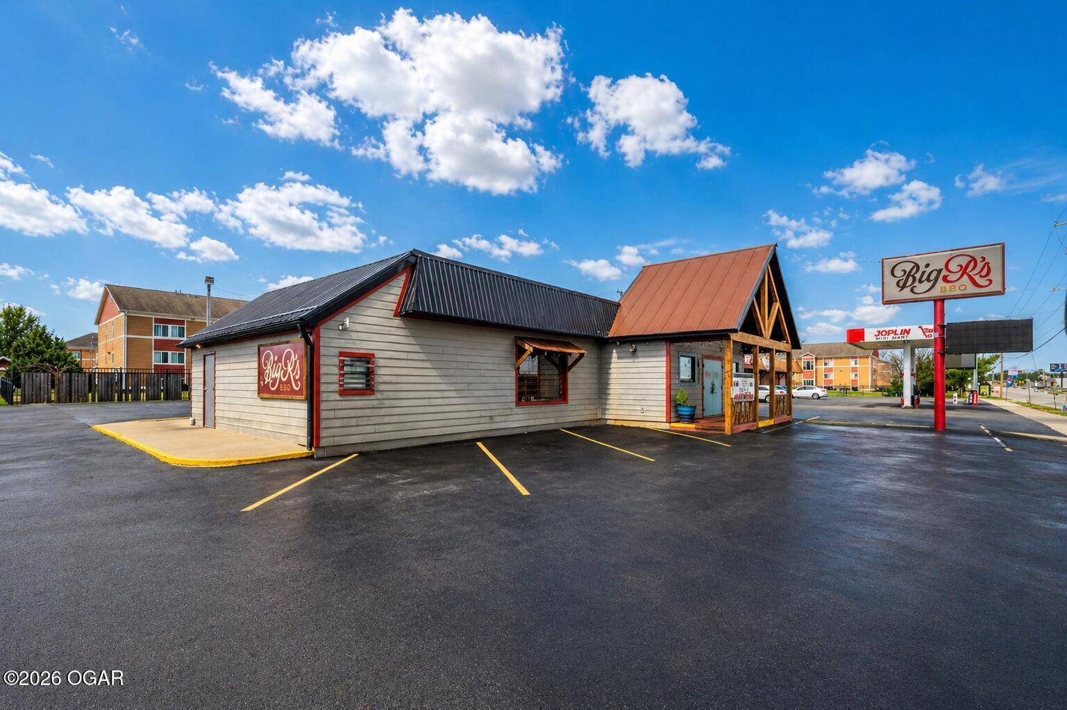 1220 E 15th ST, Joplin, MO 64804
