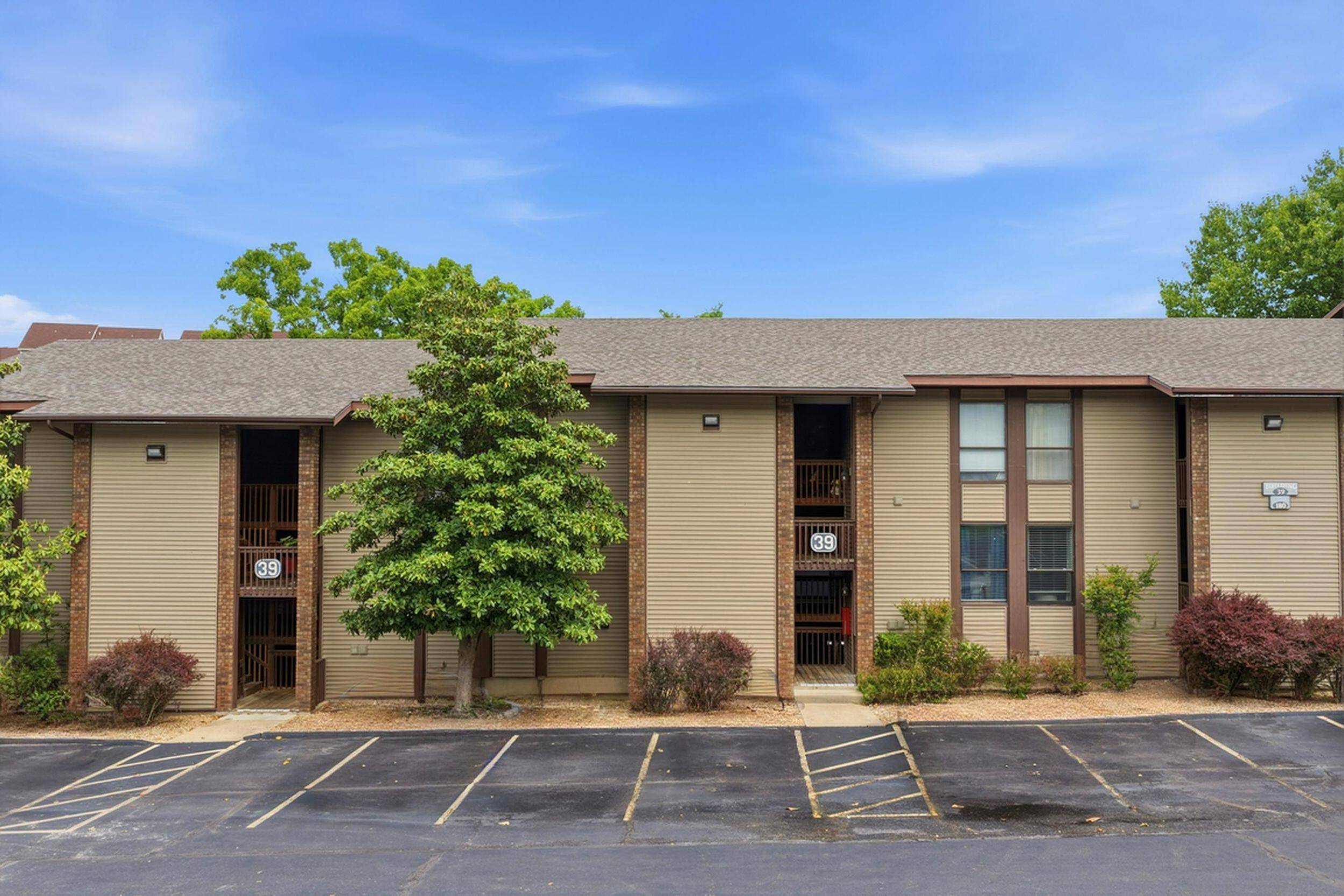 180 Lake Club DR #4, Branson, MO 65616