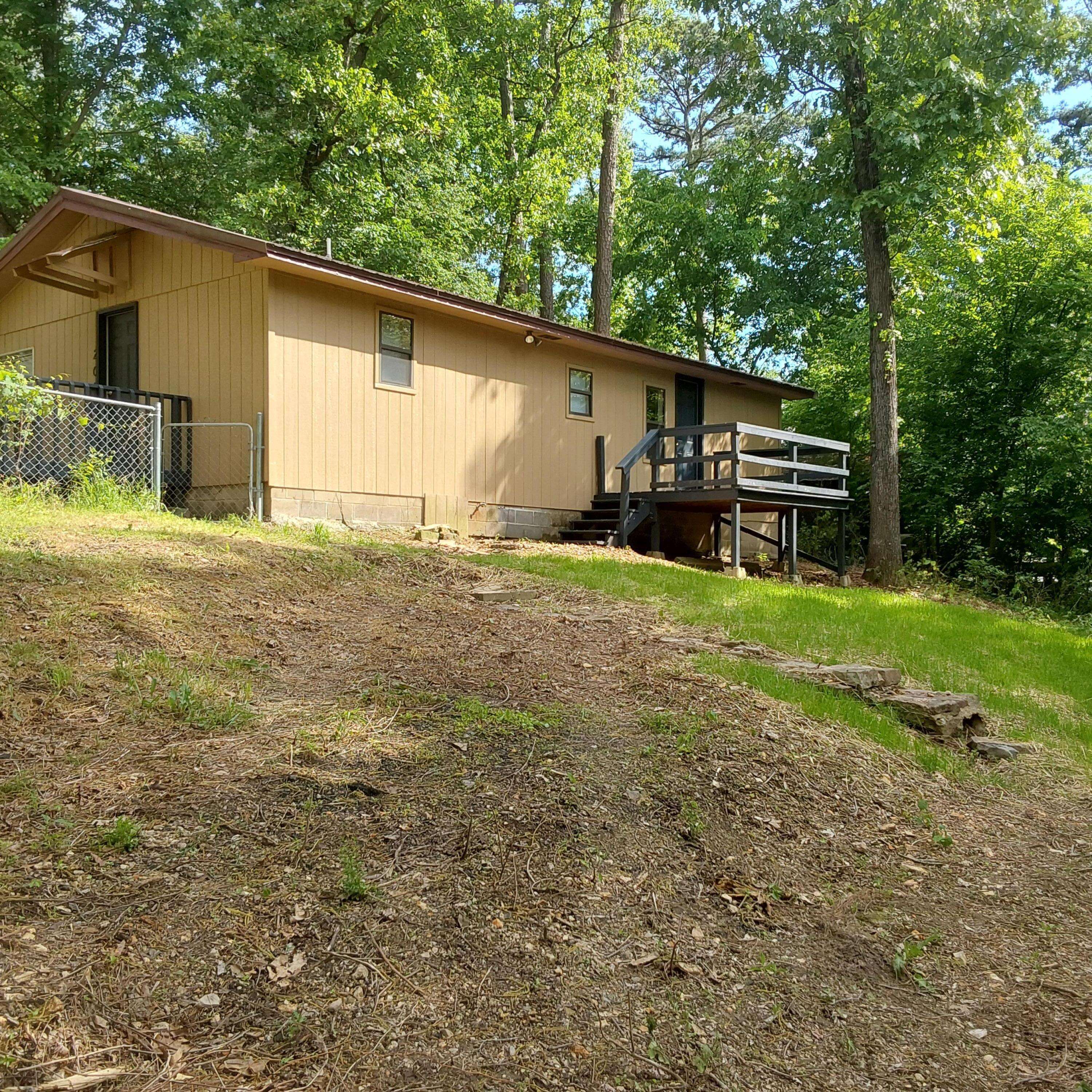 202 Iris RD, Noel, MO 64854