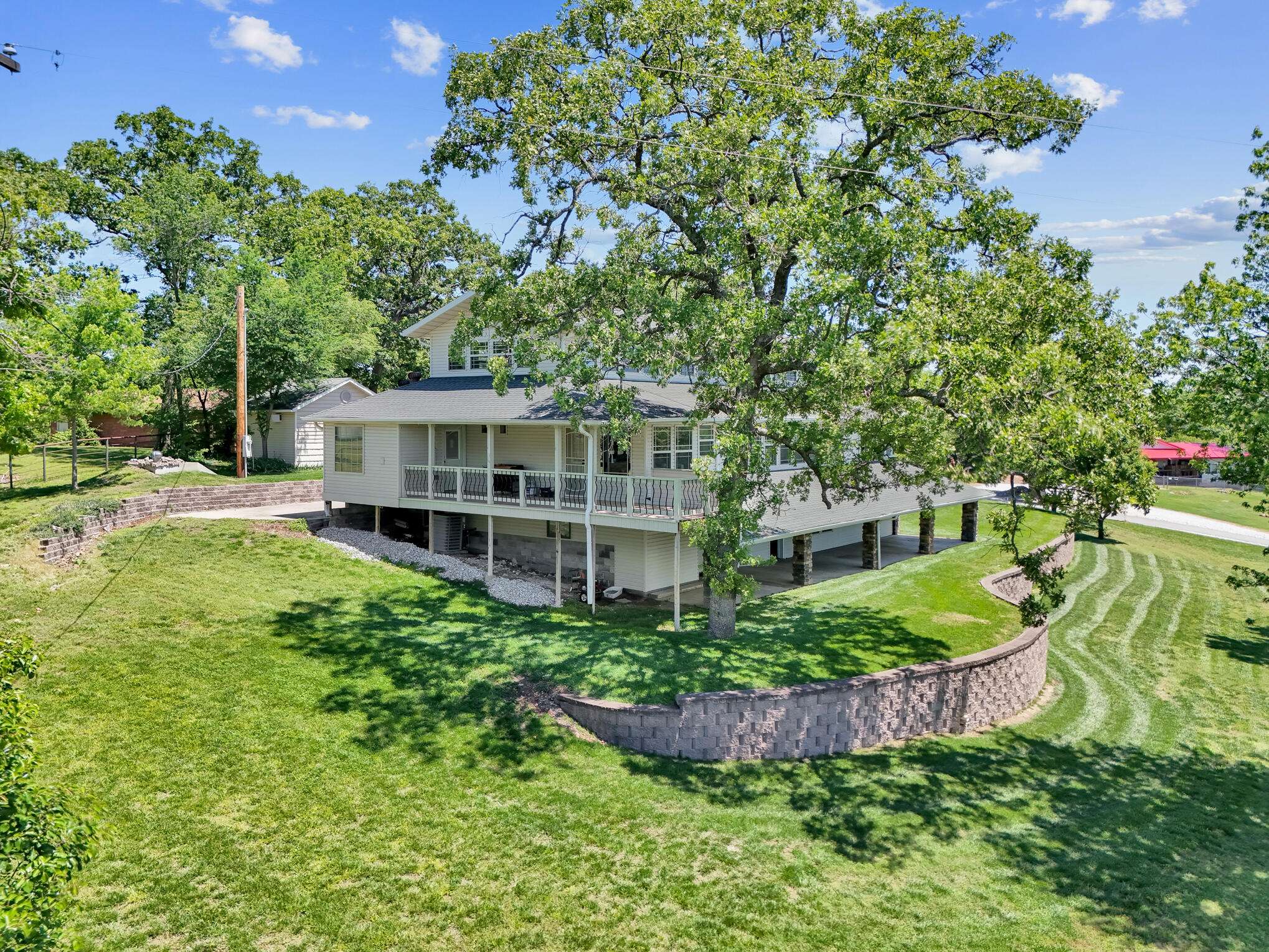 6004 Kentucky RD, Neosho, MO 64850