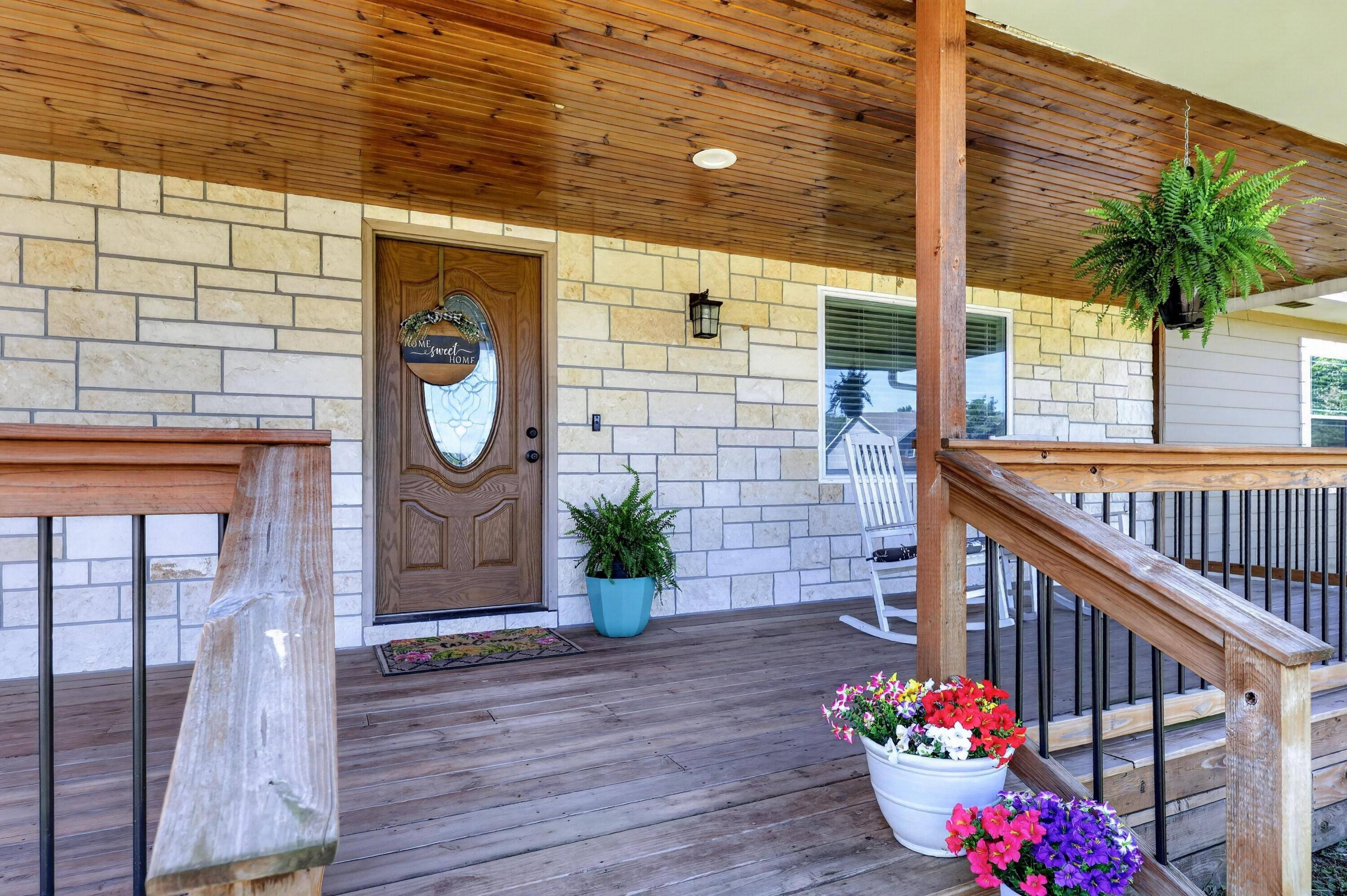7378 NE Village LN, Pittsburg, KS 66762