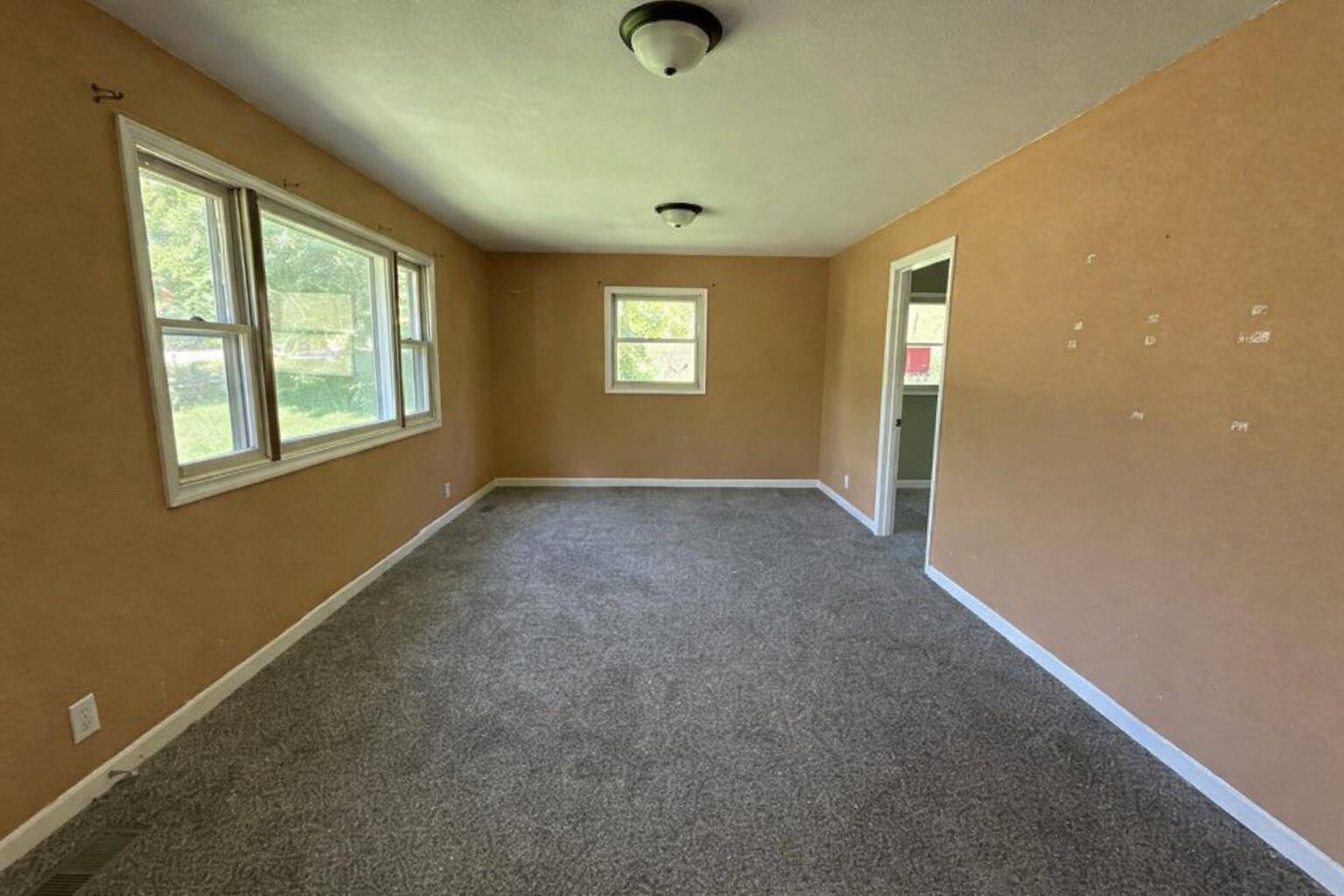 109 College ST, Van Buren, MO 63965