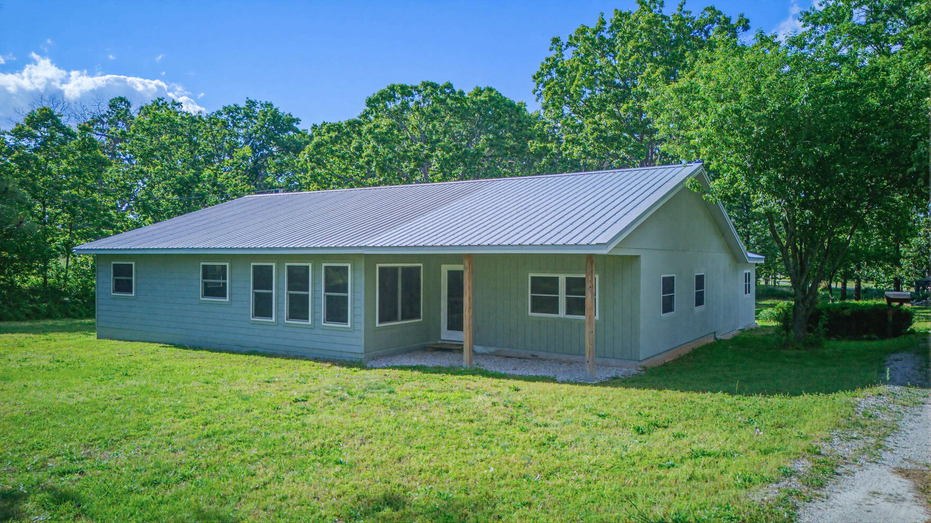 5345 County Road 8800, West Plains, MO 65775