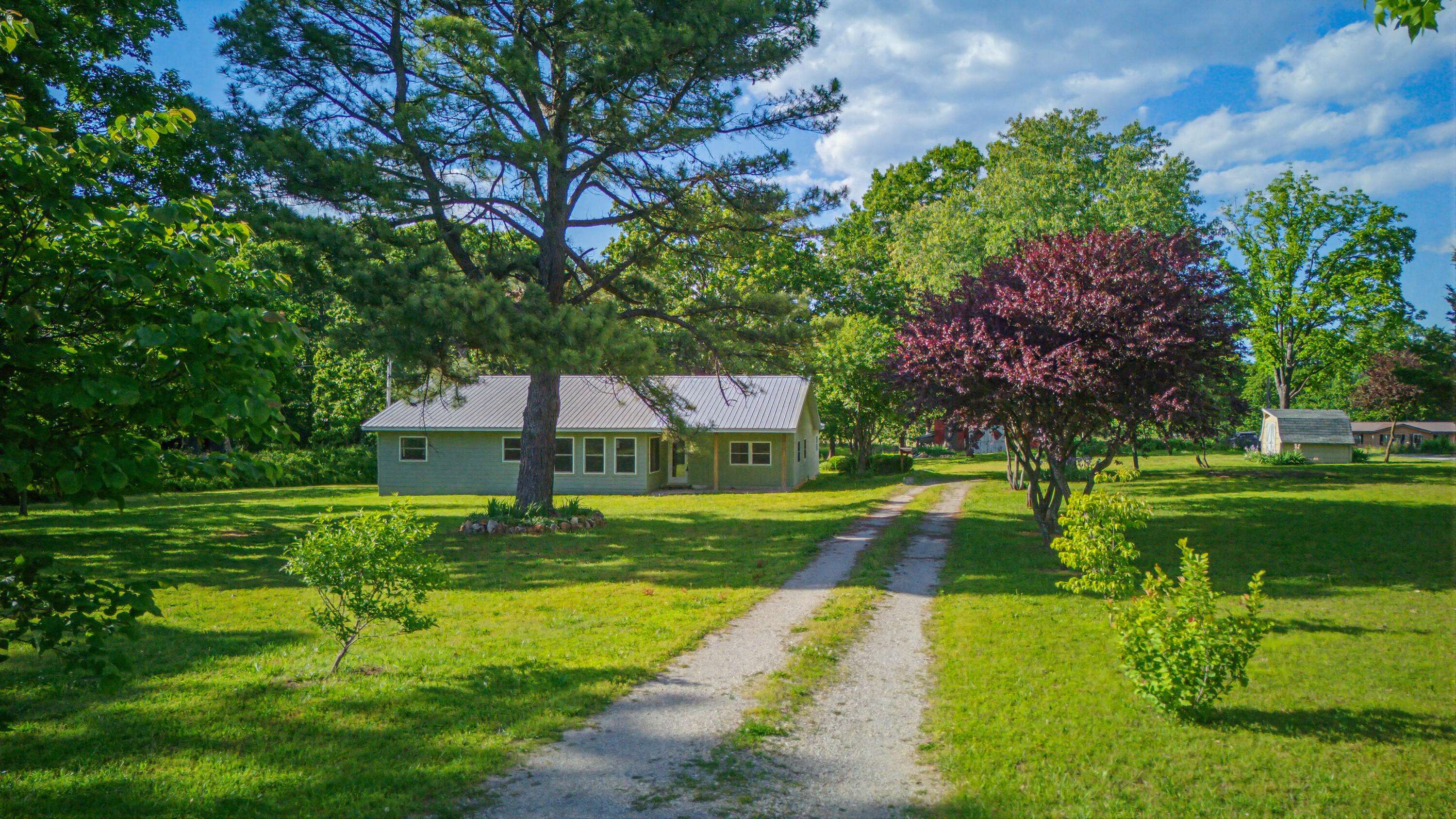 5345 County Road 8800, West Plains, MO 65775