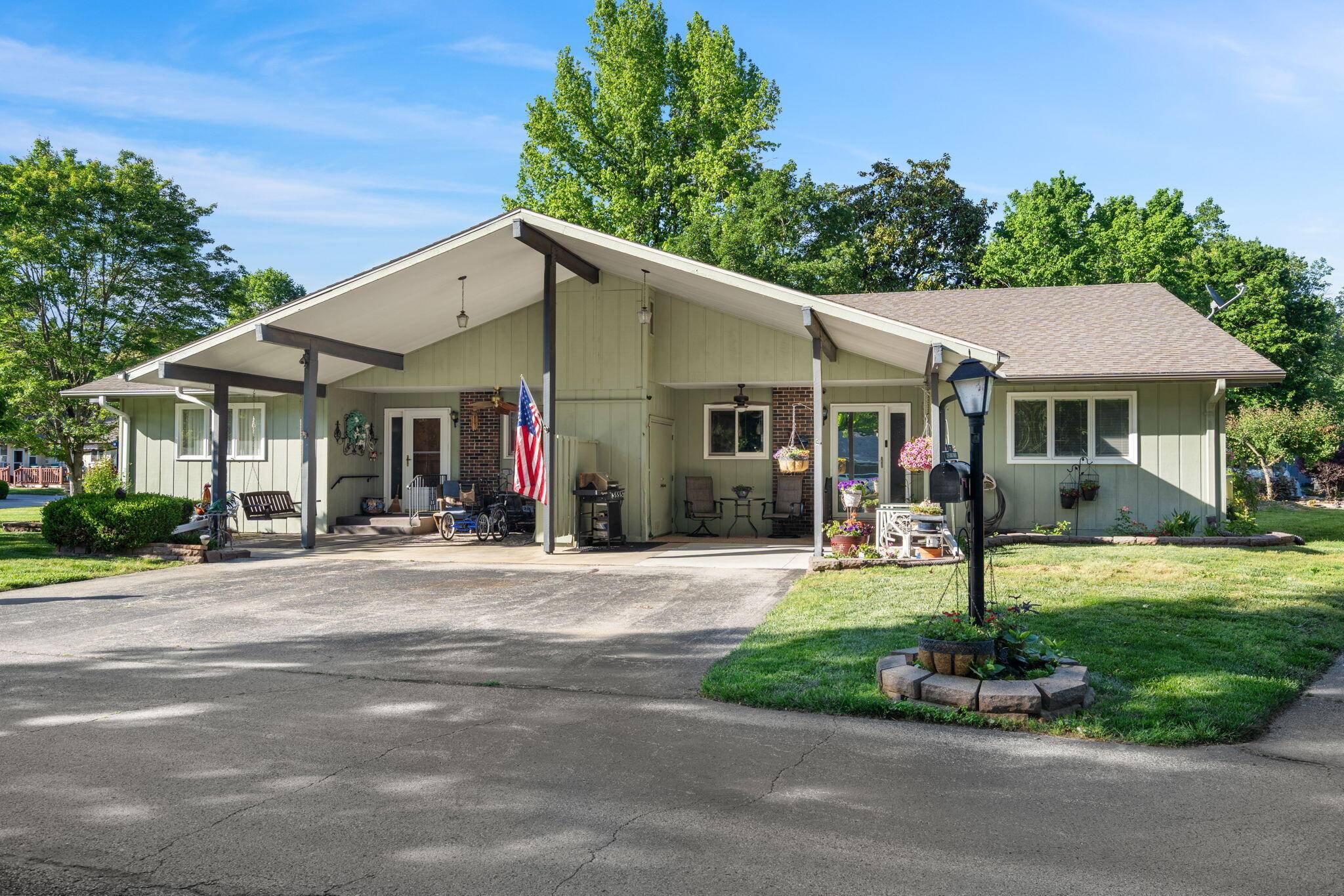 21 Maple CT, Branson, MO 65616