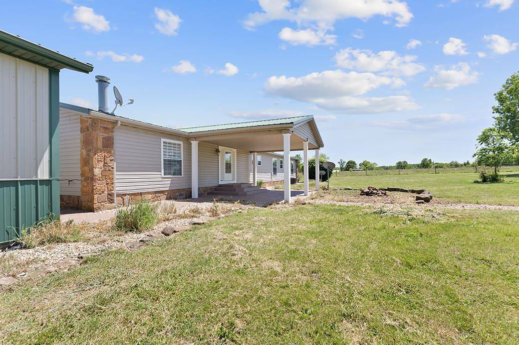 439 Lenape RD, Billings, MO 65610