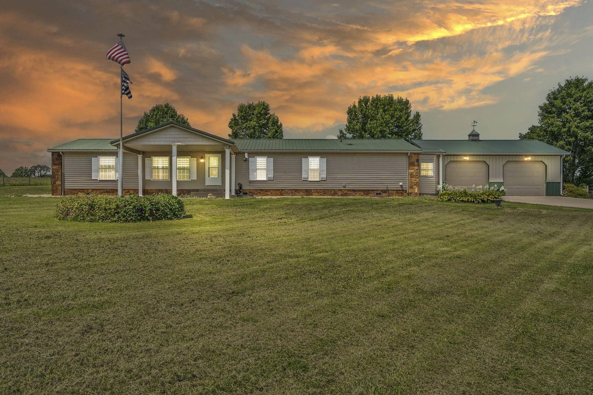 439 Lenape RD, Billings, MO 65610