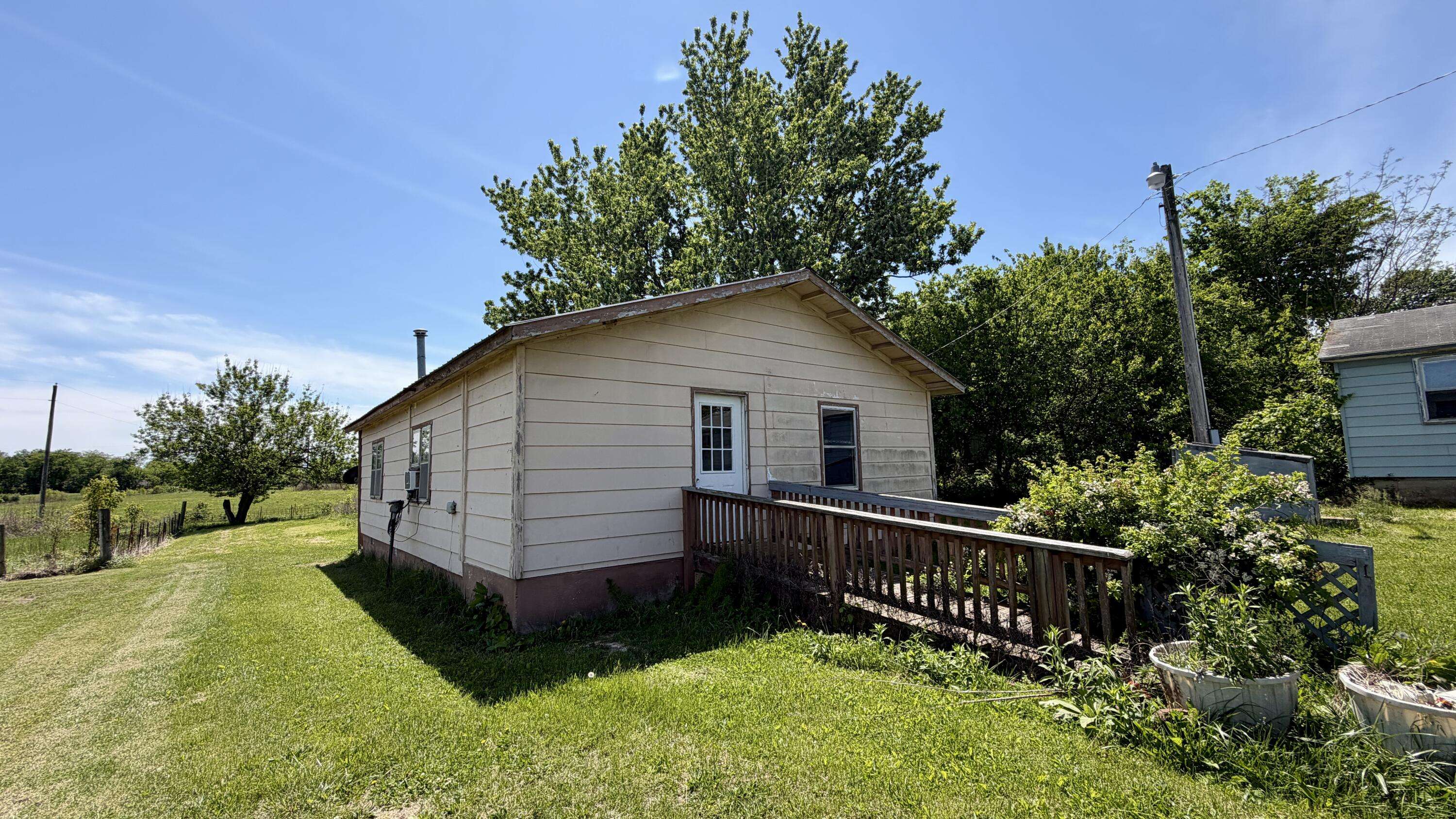 10308 E Business 60, Mountain Grove, MO 65711