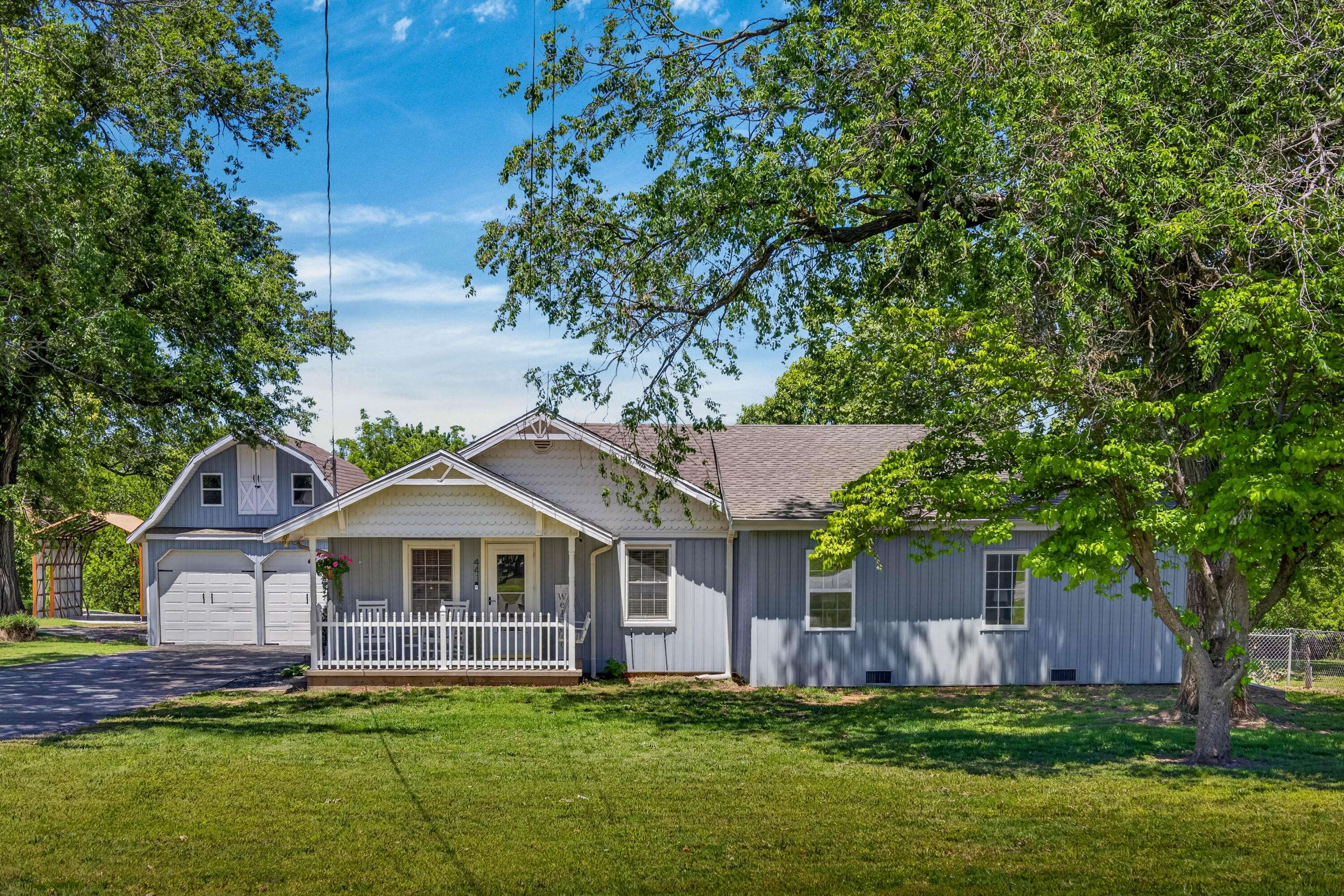 441 W Farm Road 96, Springfield, MO 65803