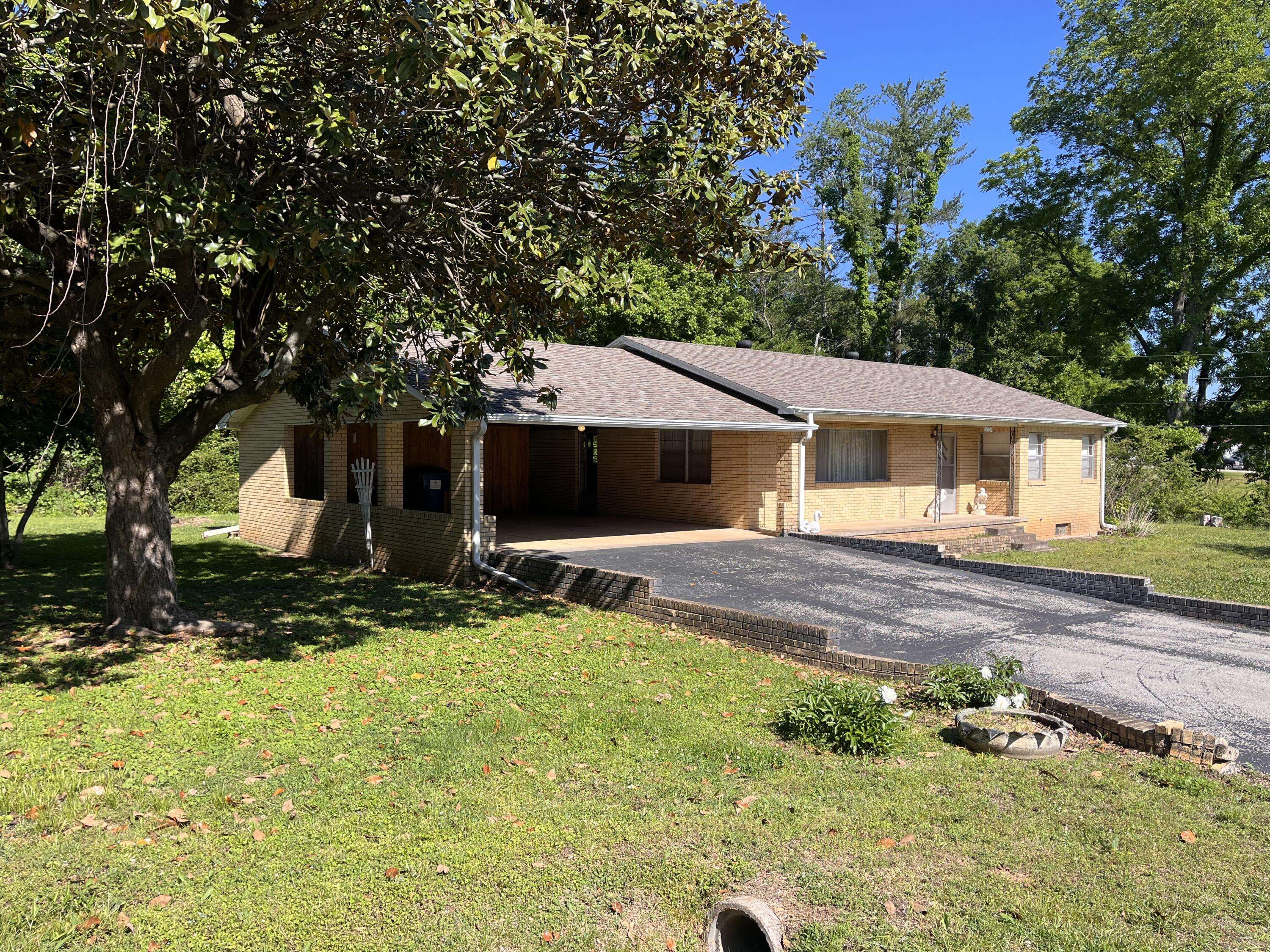 275 S 3rd ST, Mammoth Spring, AR 72554
