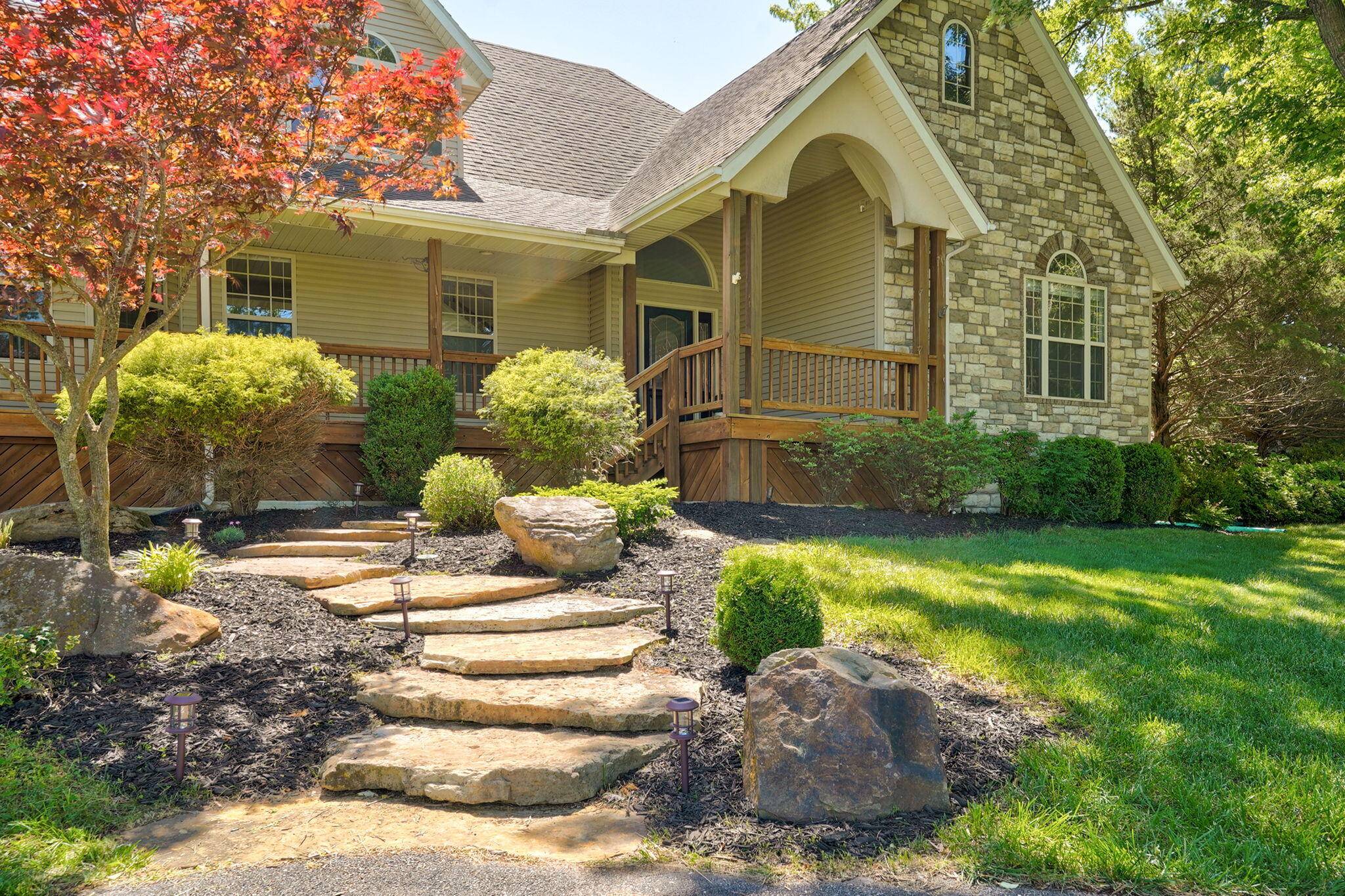 2732 S Farm Road 241, Rogersville, MO 65742