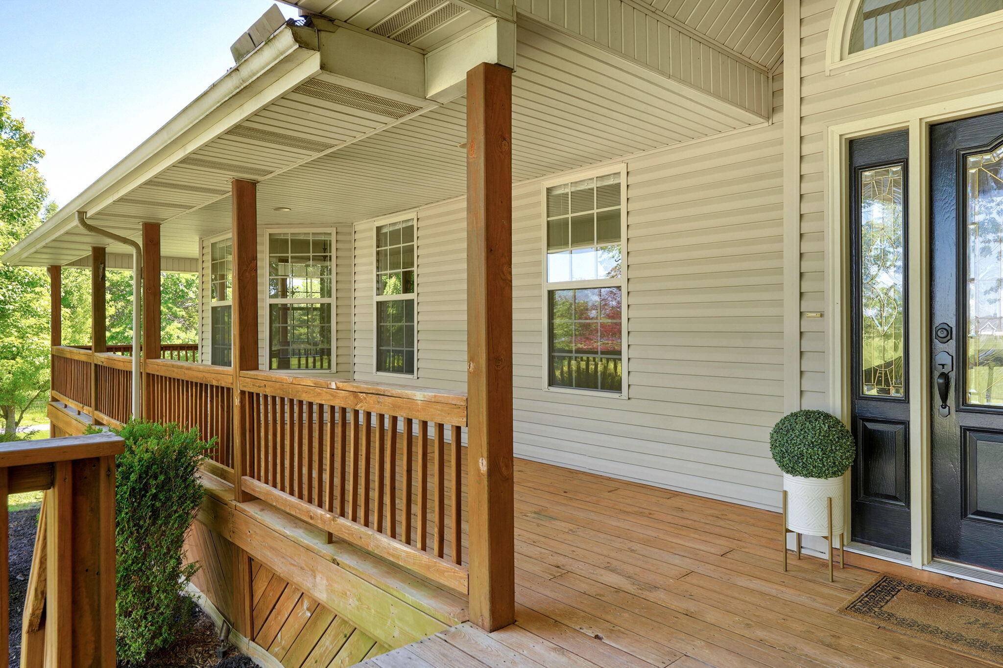 2732 S Farm Road 241, Rogersville, MO 65742
