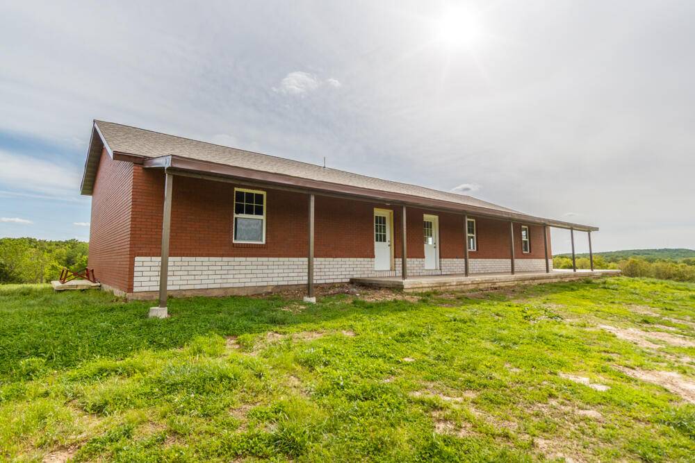 304 Trappers TRL, Richland, MO 65556