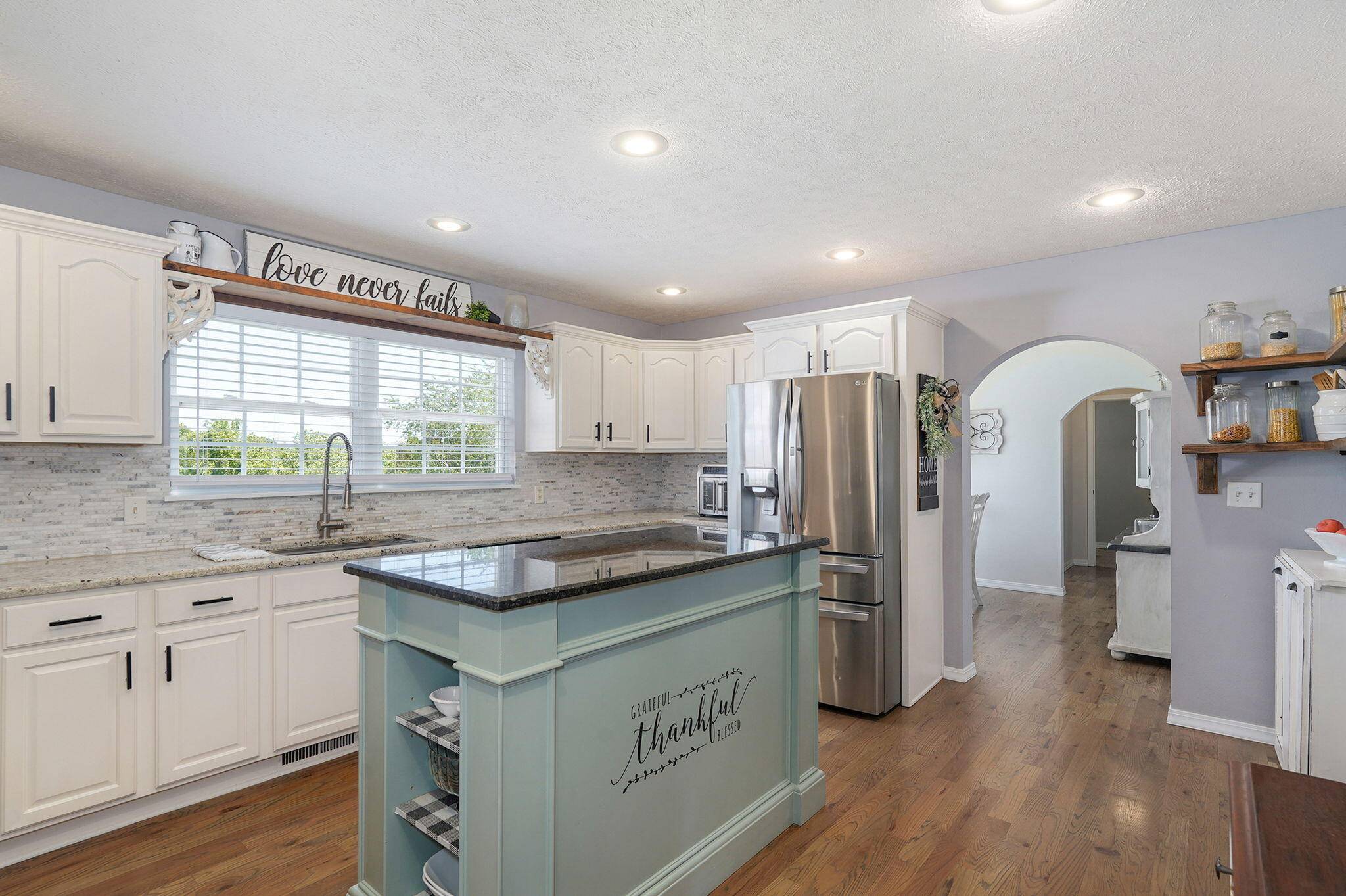 2370 Sheron DR, Nixa, MO 65714